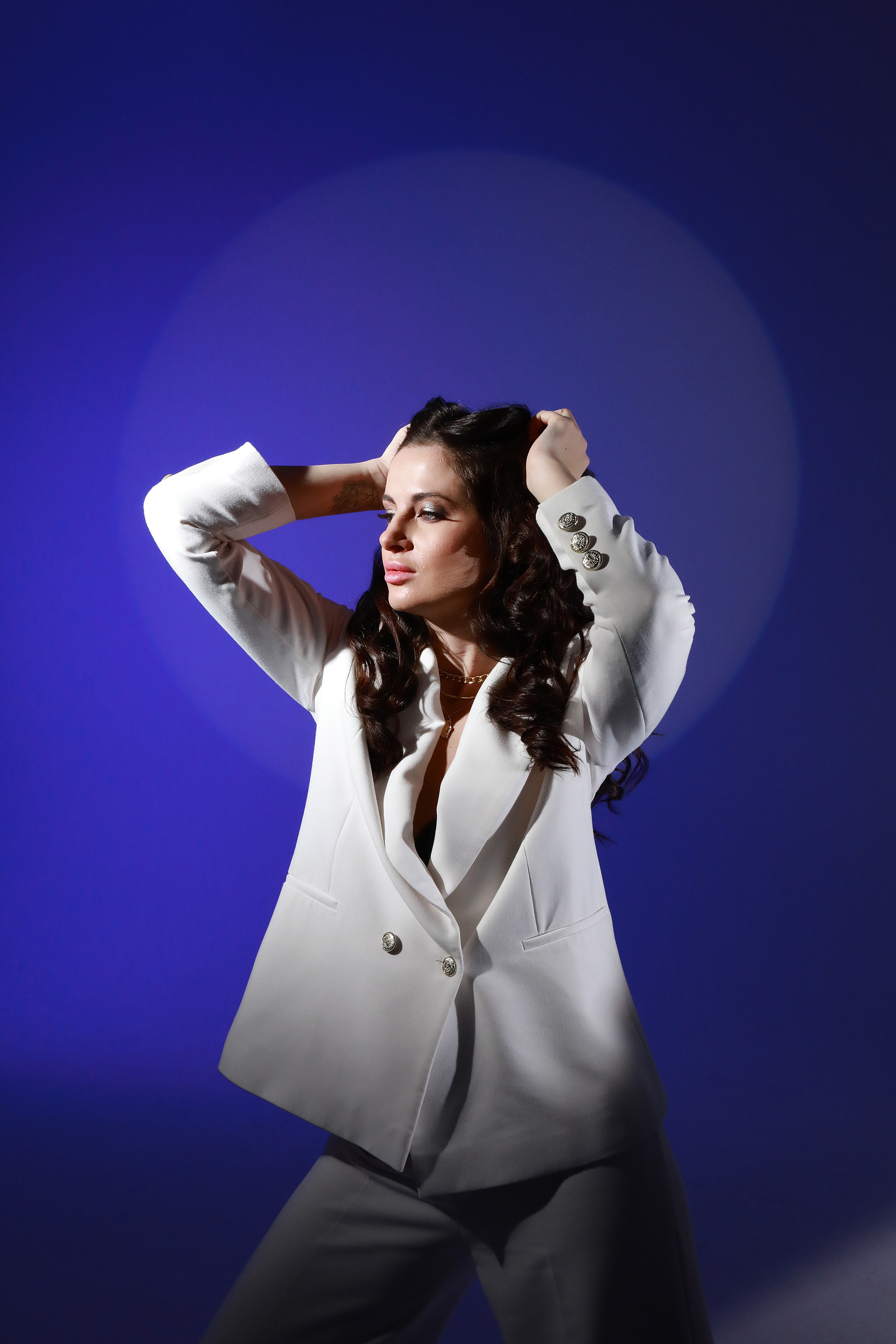 Фотосессия с цветными световыми схемами. Портретный и свадебный фотограф в Туле