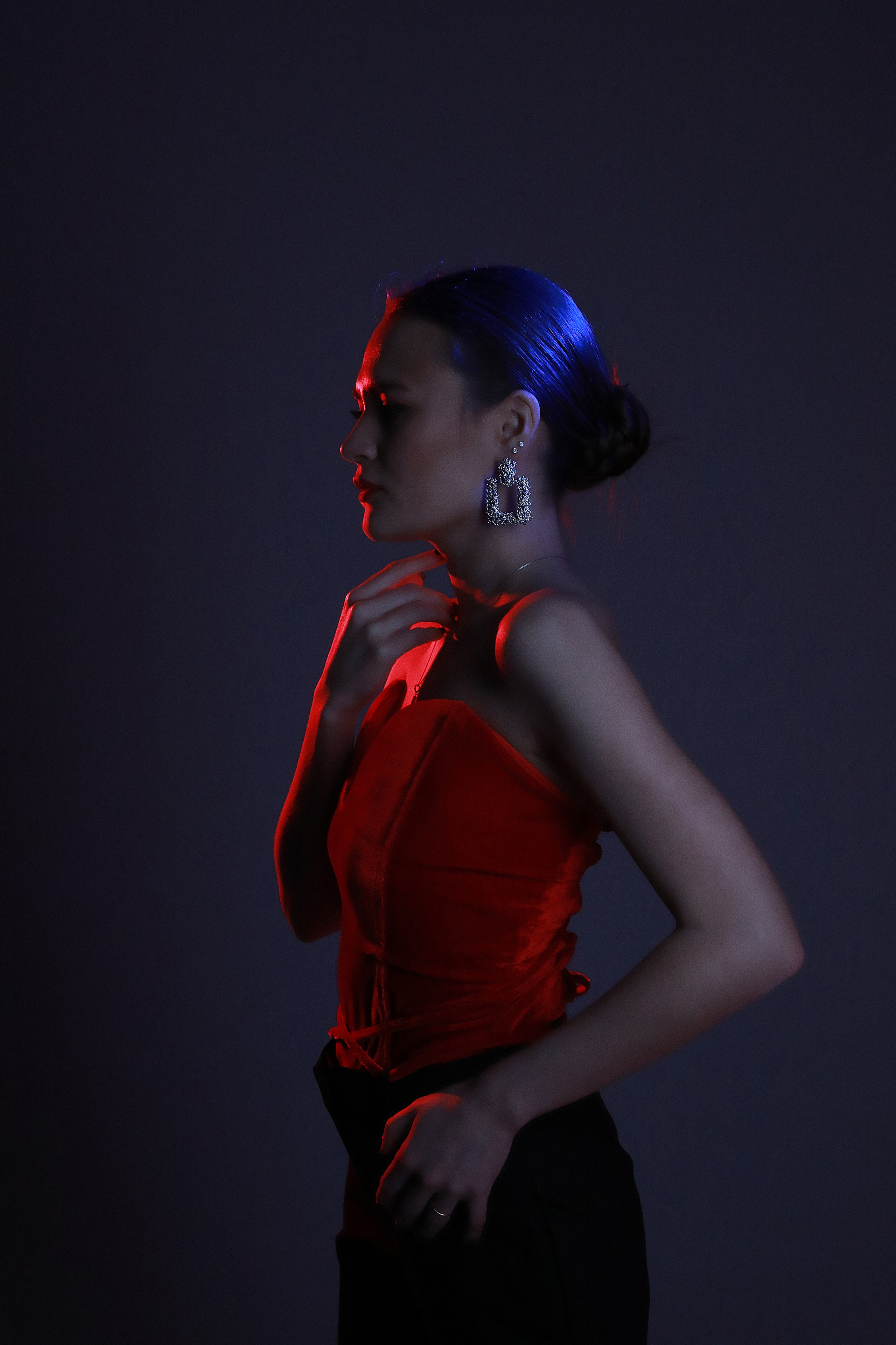 Фотосессия с цветными световыми схемами. Портретный и свадебный фотограф в Туле