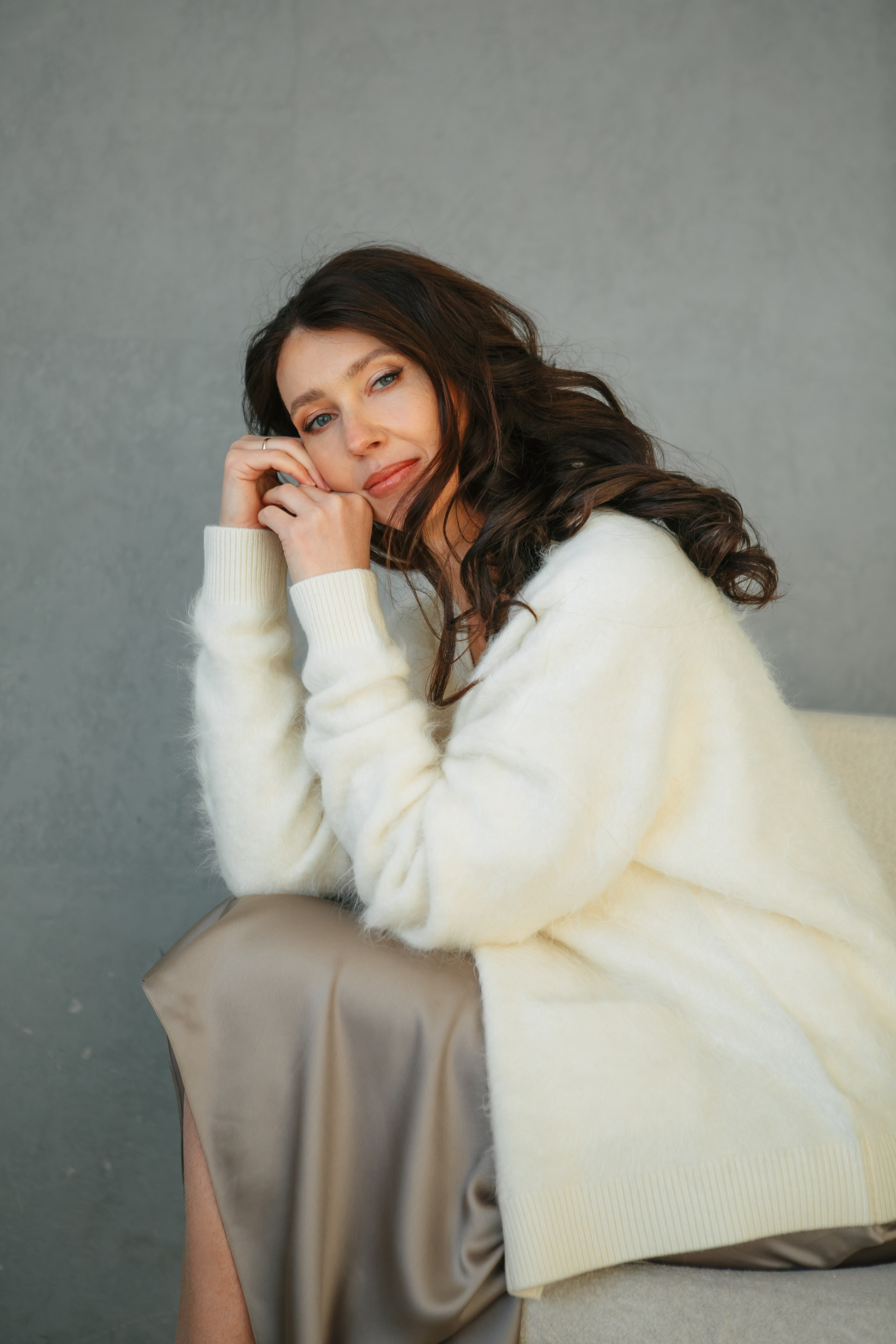 Семейная фотосессия в минималистичном стиле. Фотограф Александра Рышкова