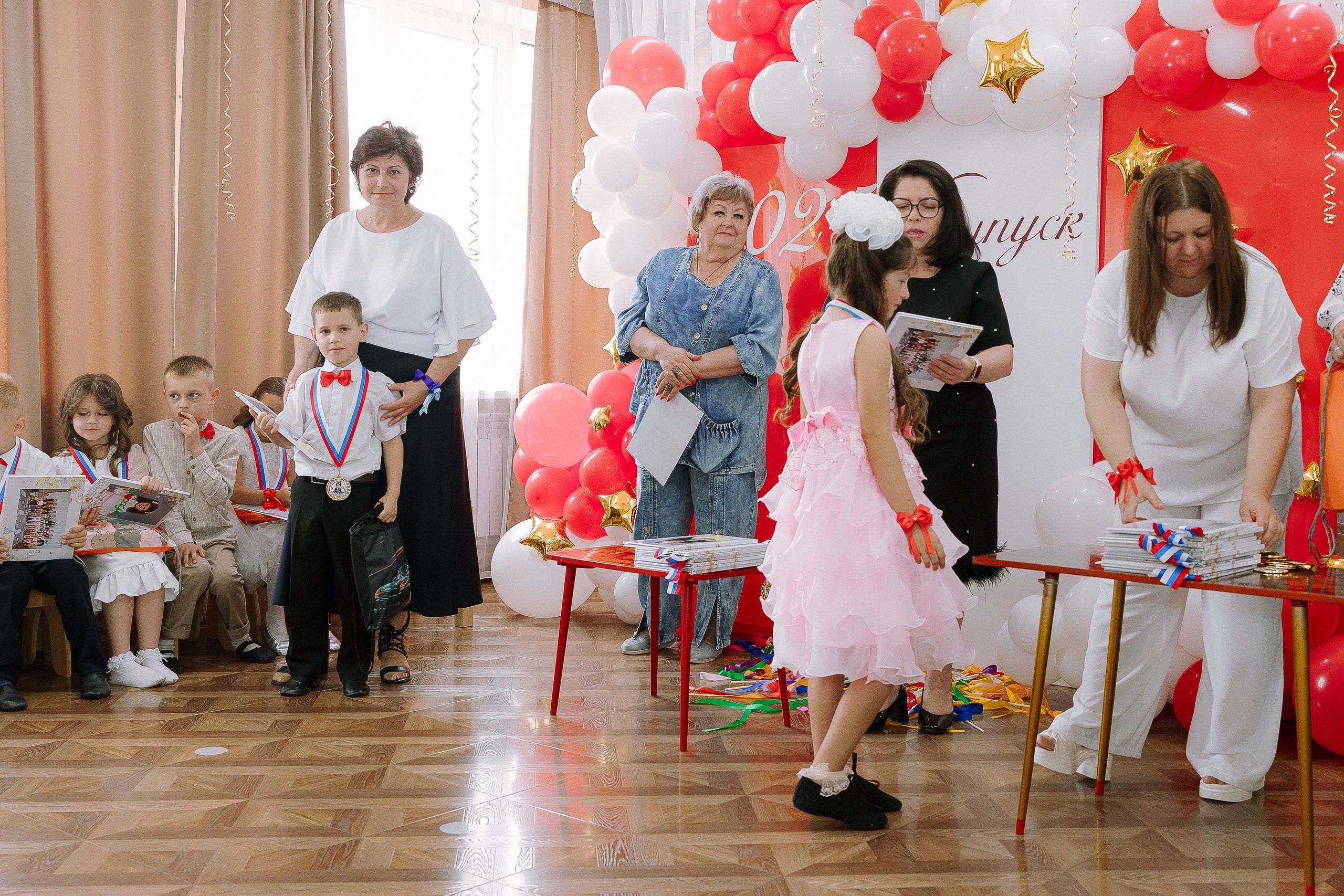 Выпускной в ДС 26. Выпускные альбомы Натальи Бутко: Новороссийск, Анапа, Геленджик