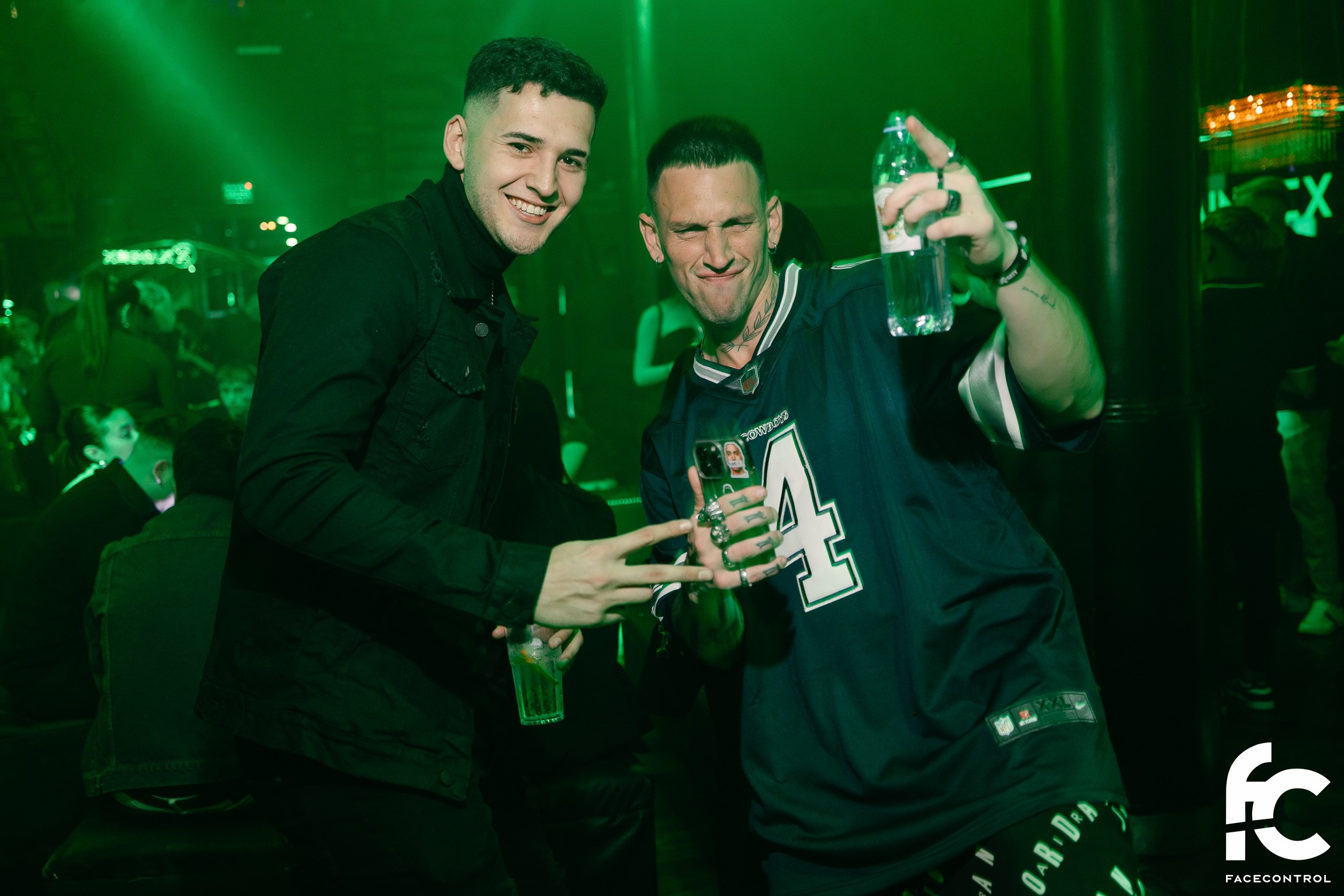 XAINDEX. Face Control: Crónica social, anuncios de eventos y reportajes fotográficos