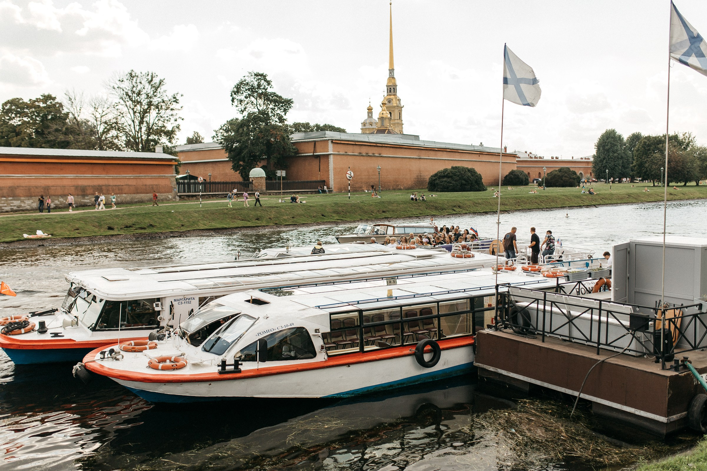Репортажный фотограф на кораблик Питер