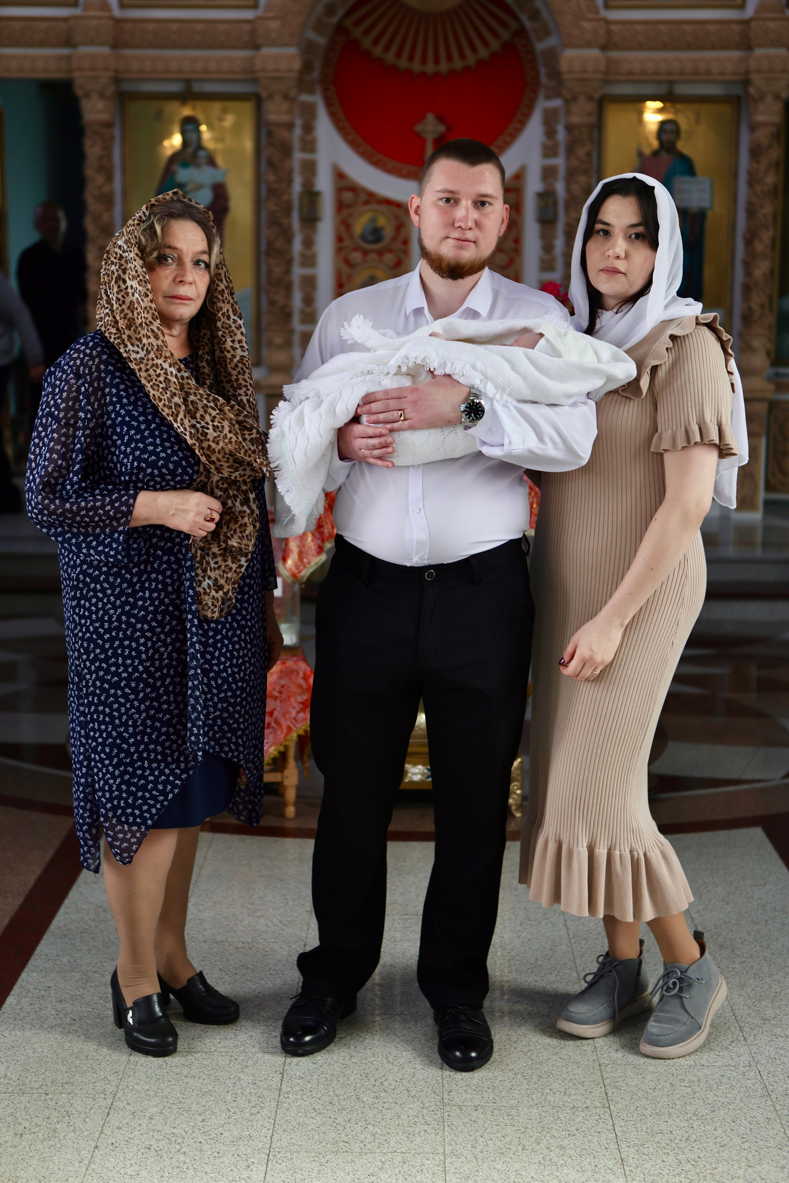 Яна и Максим —крещение Михаила. Фотограф в Курске Смирнов Евгений