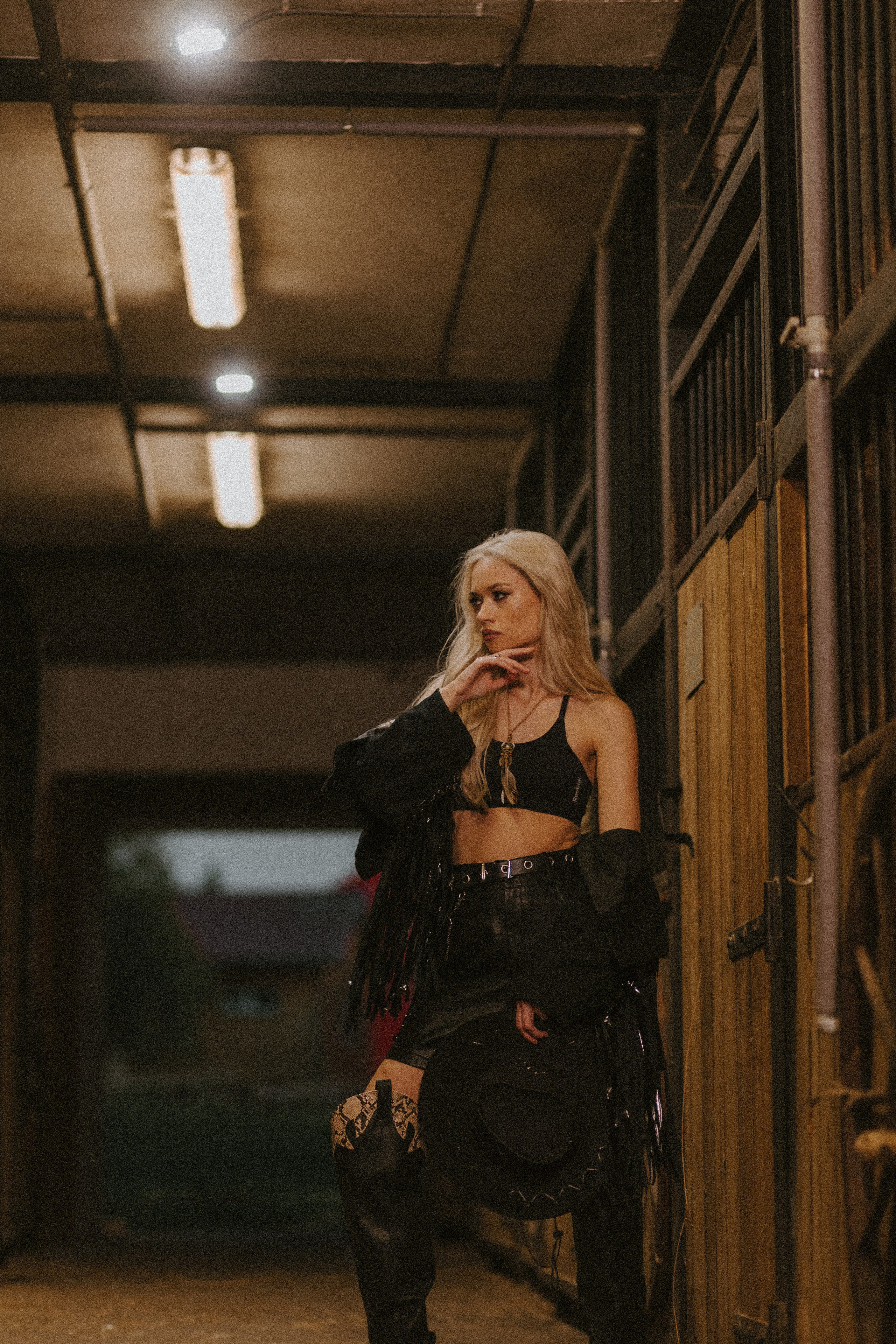 Надя «Вестерн». Павел Померанцев