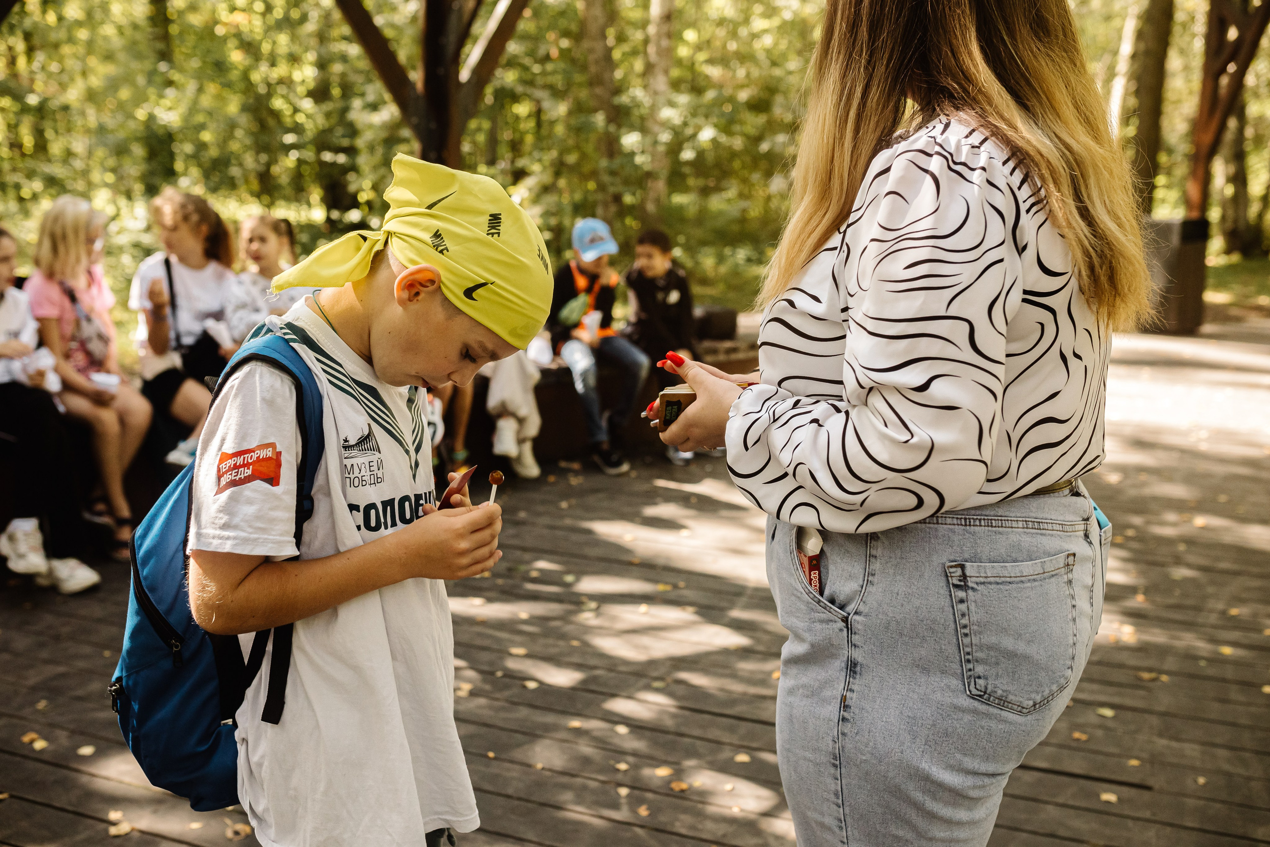 Репортаж школьной прогулки в парке. Семейный и женский фотограф в Москве Надежда Воробьева