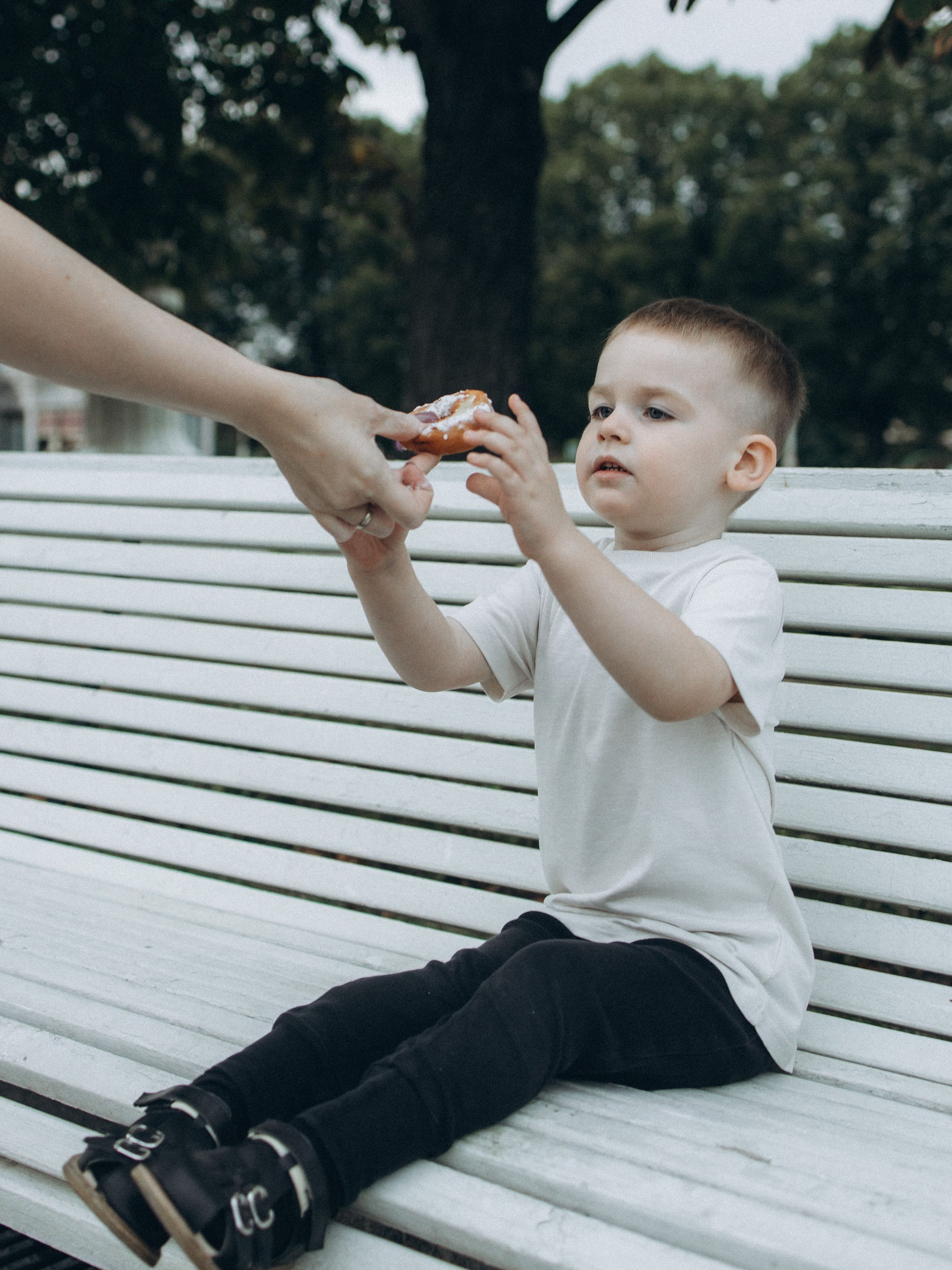 Мама и сын. Осенняя прогулка. Фотограф Дарья Соколовская