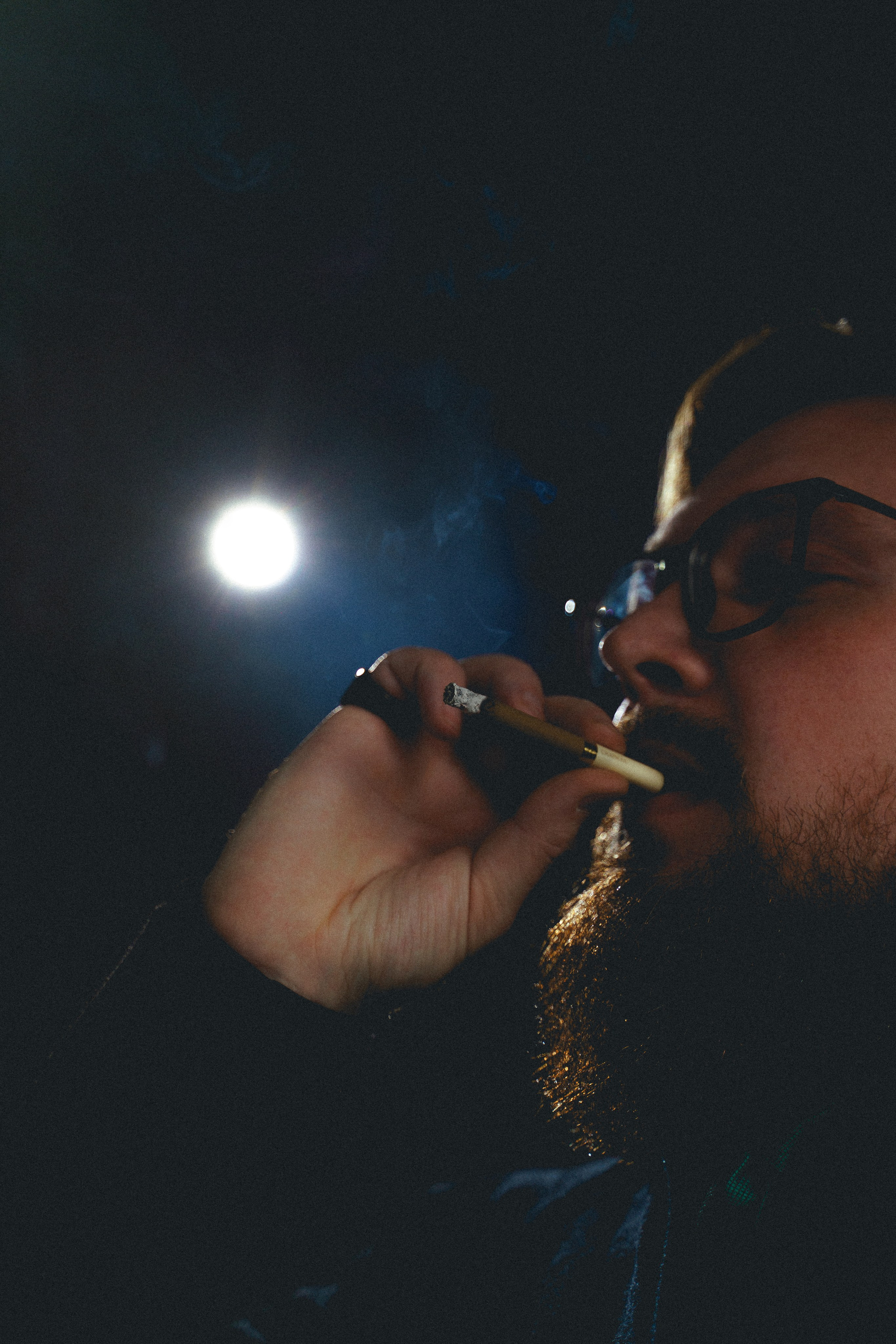 Мужской портрет в стиле фильма «джентльмены». Иван Упоров — фотограф, рилсмейкер чебоксары