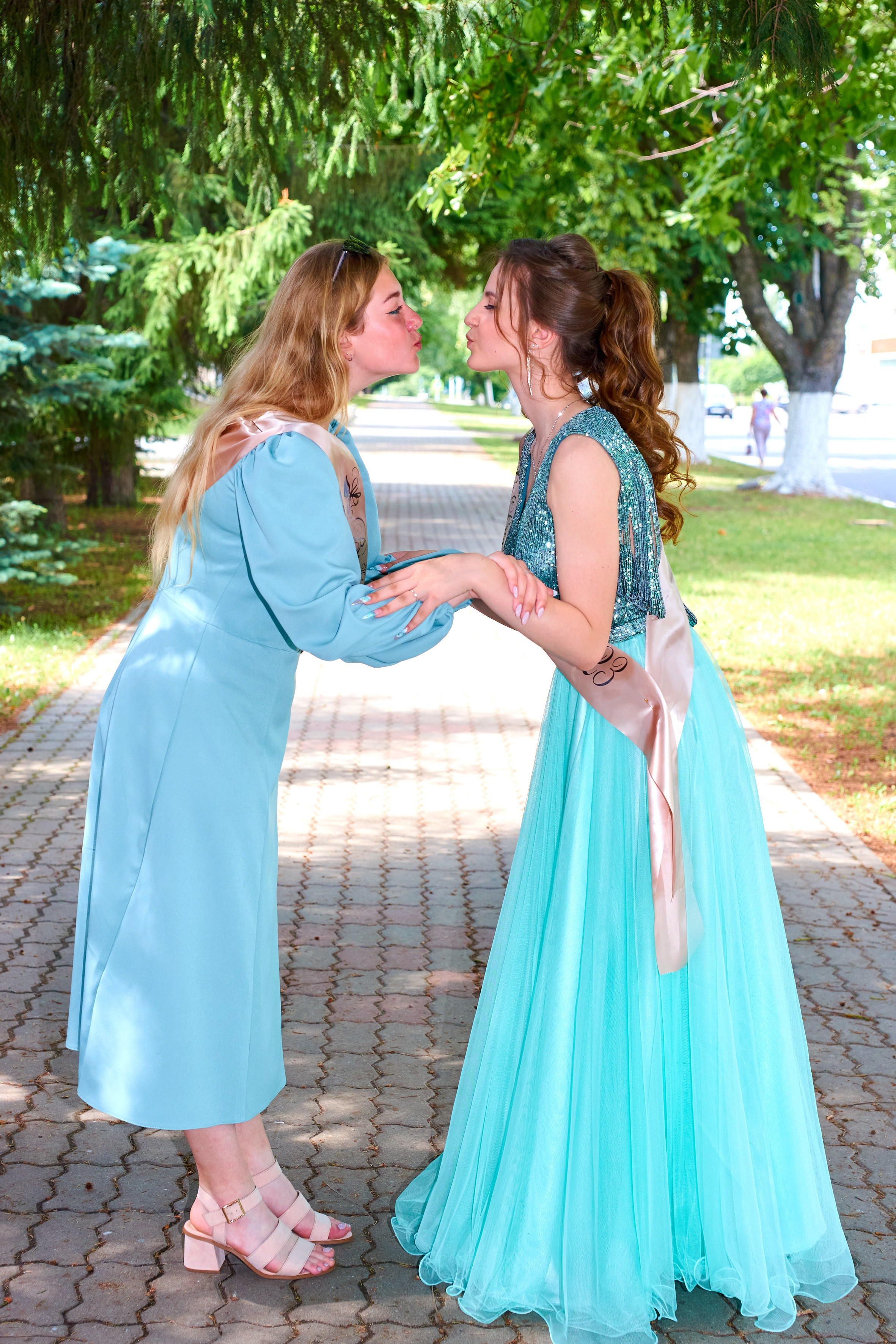 Вручение аттестатов 2023. 11 класс. Childrenfoto.ru