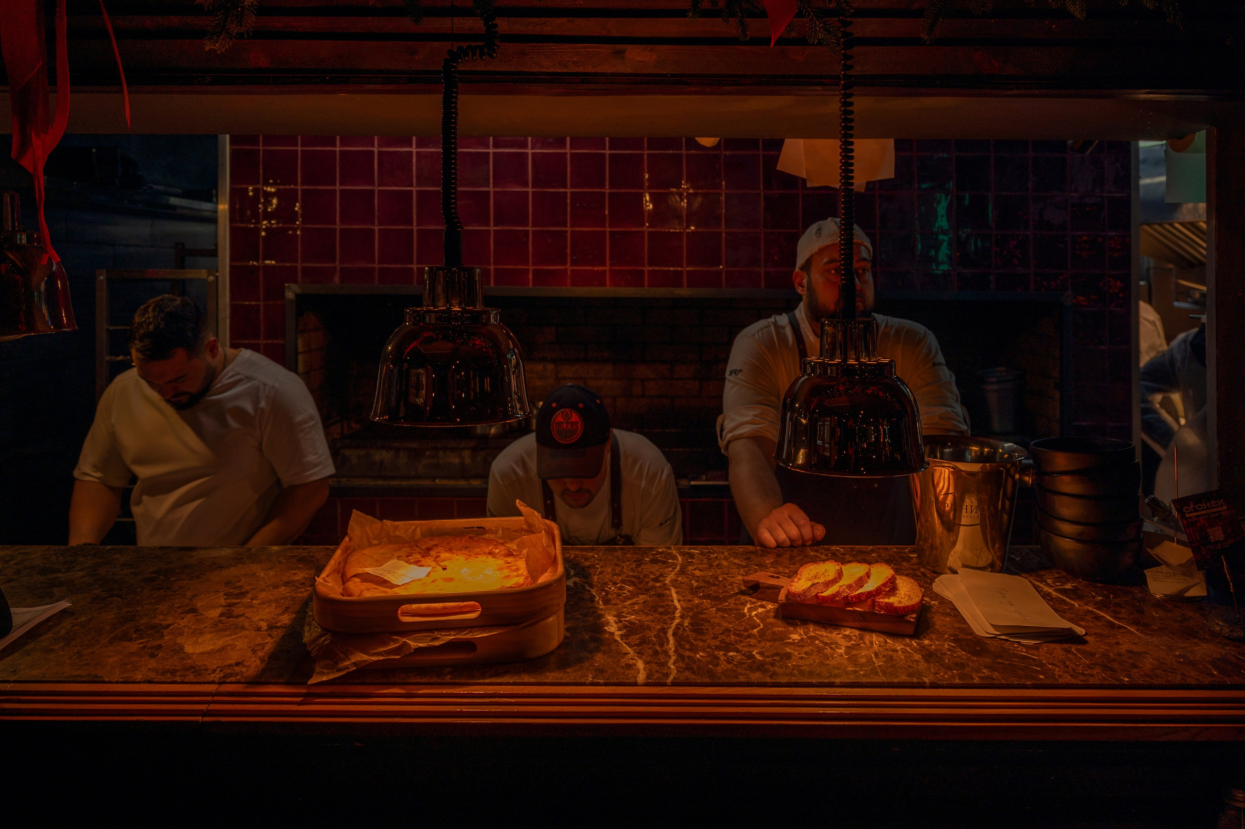 Новый год 2025 в ресторане Red Fox. Репортажный фотограф в Красной Поляне и Сочи Павлюченко Екатерина