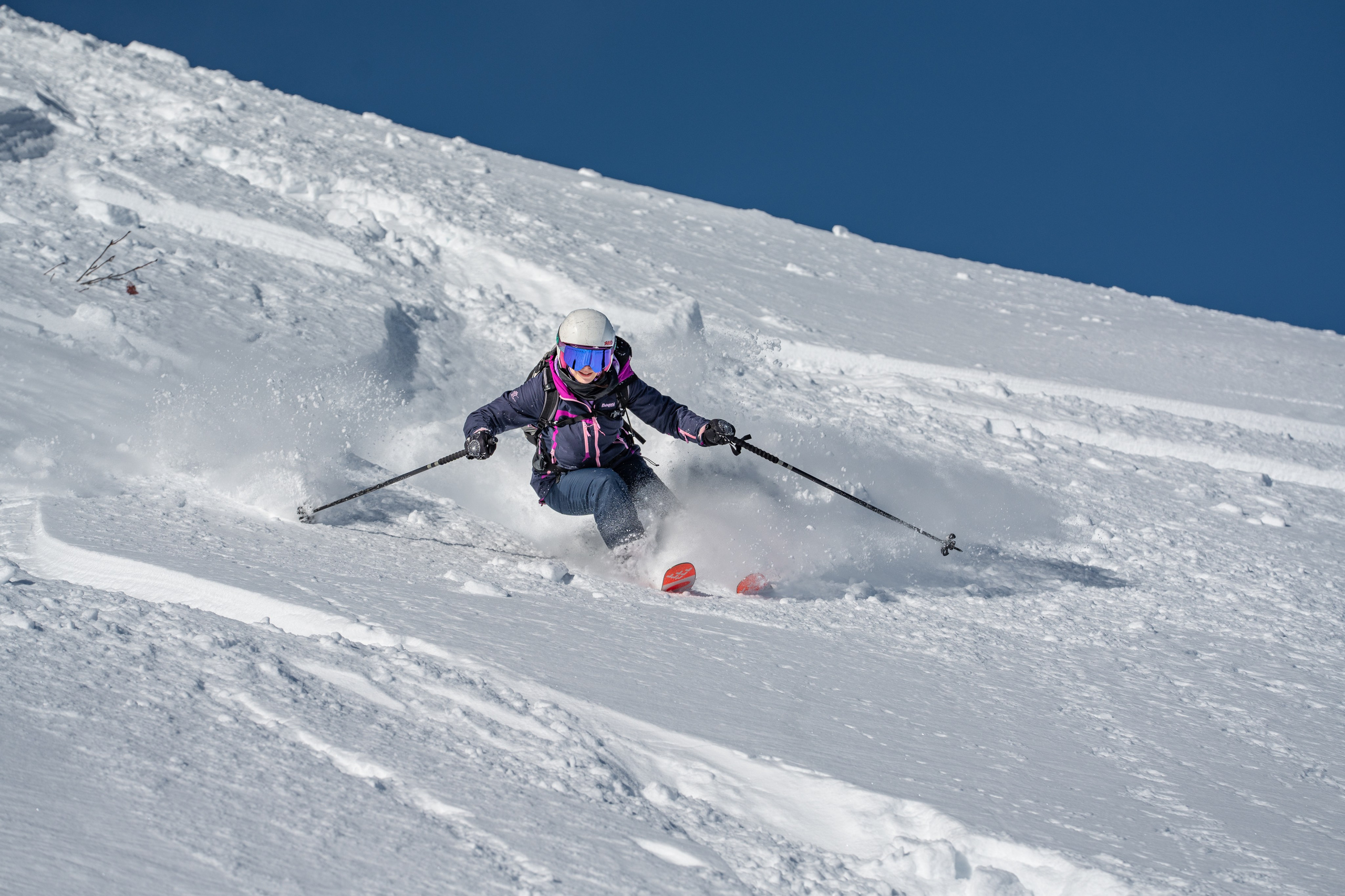 Внетрассовое катание в рамках фрирайд кэмпа с Еленой Ануфриковой. Репортажный фотограф в Красной Поляне и Сочи Павлюченко Екатерина