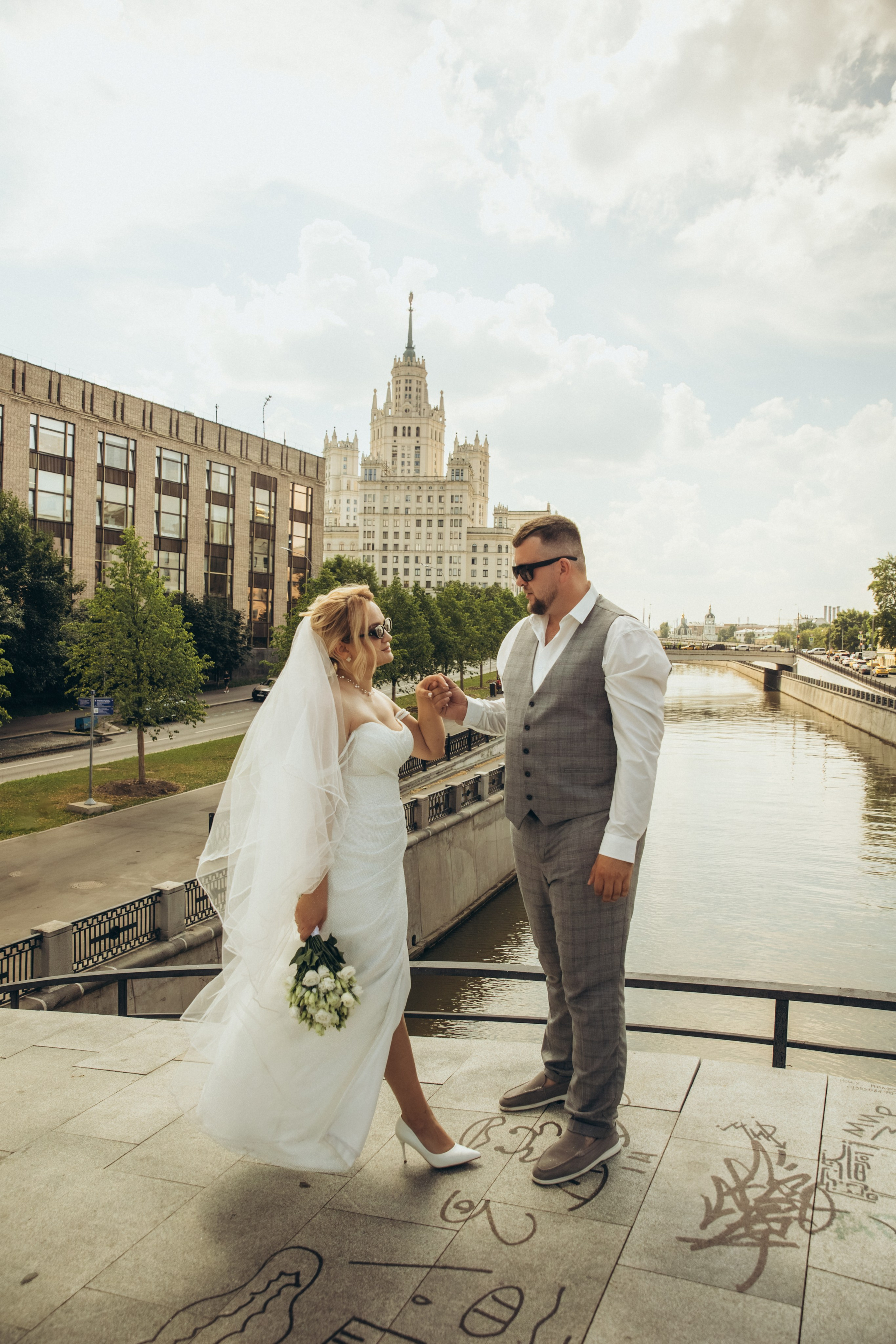 Тессинский мост свадьба. Свадебный и семейный фотограф Москва и Московская область