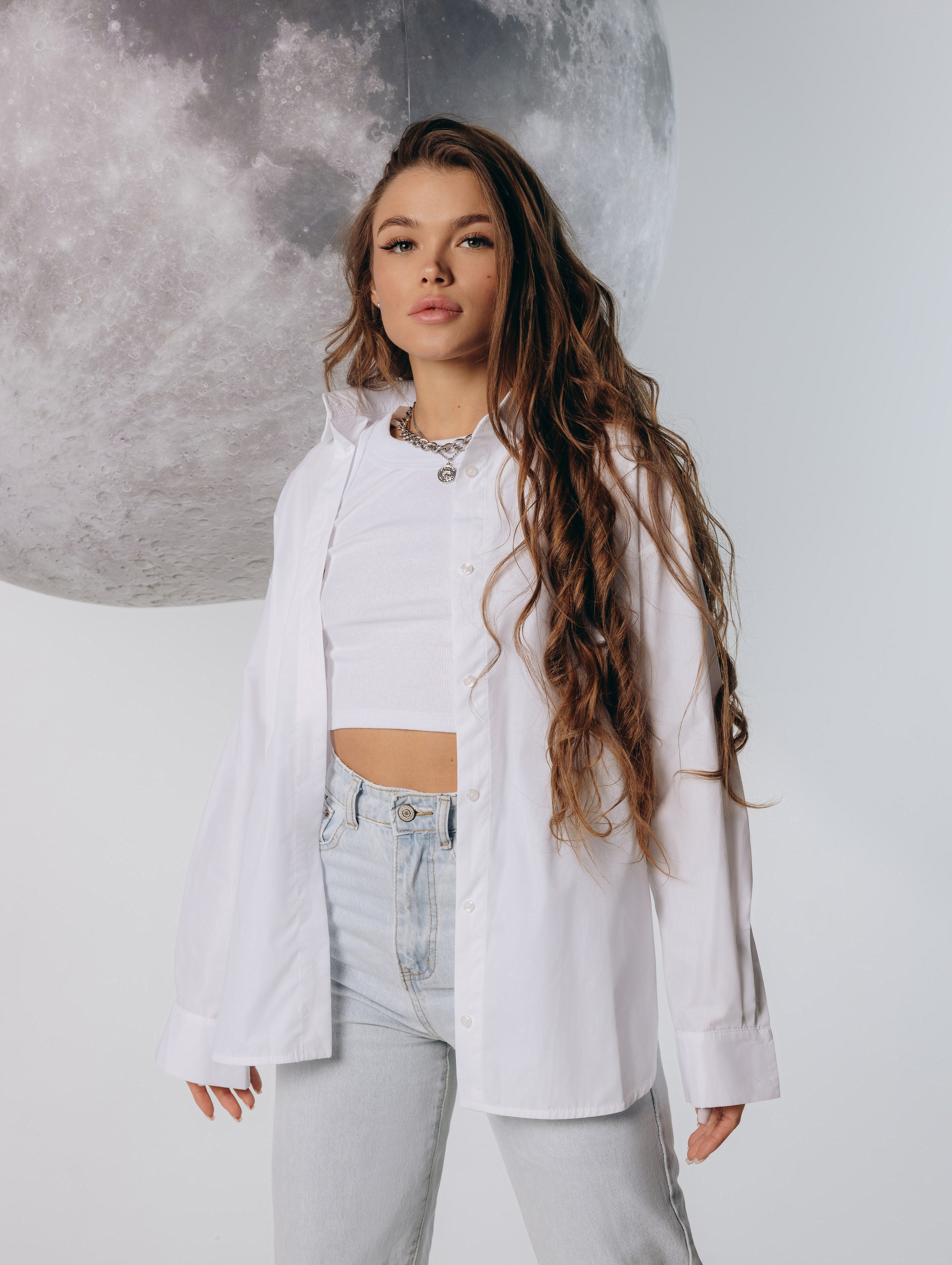 MOON SECRET. Фотограф для маркетплейсов в Москве Озерова Кристина