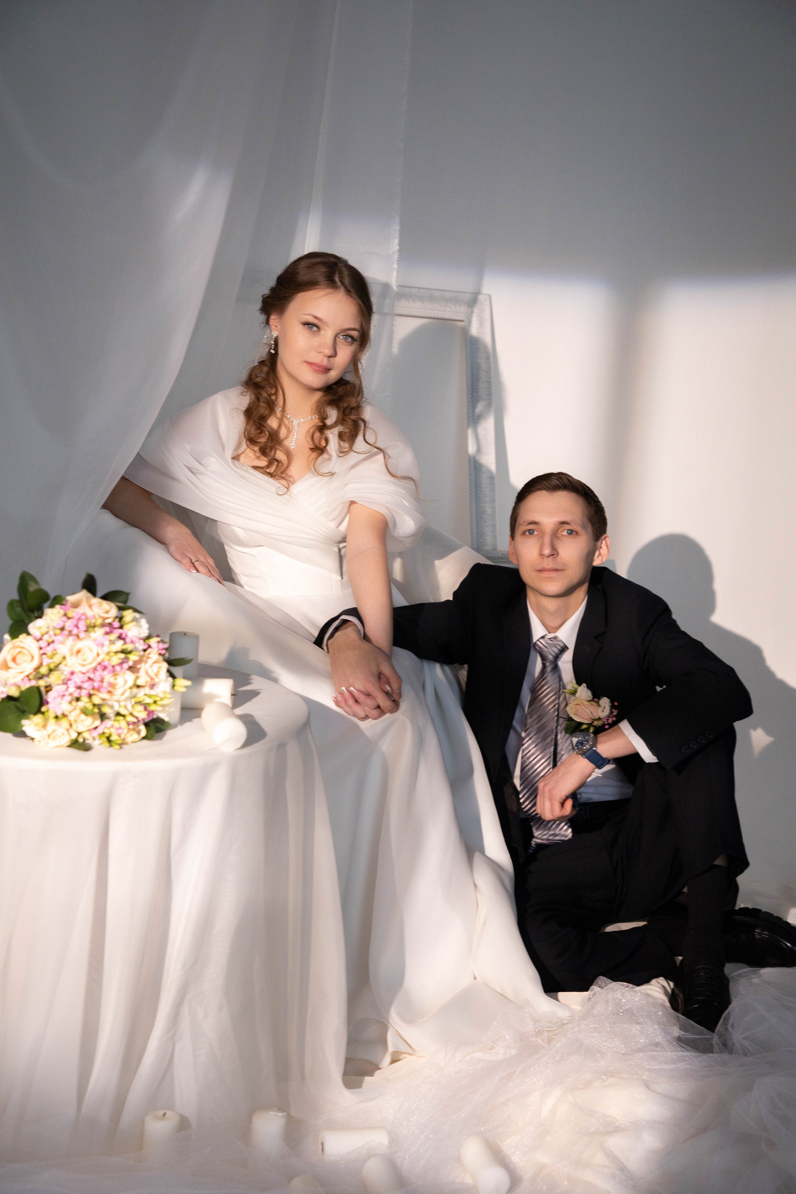 Свадебная фотосессия в студии. Фотограф Анастасия Тихонова