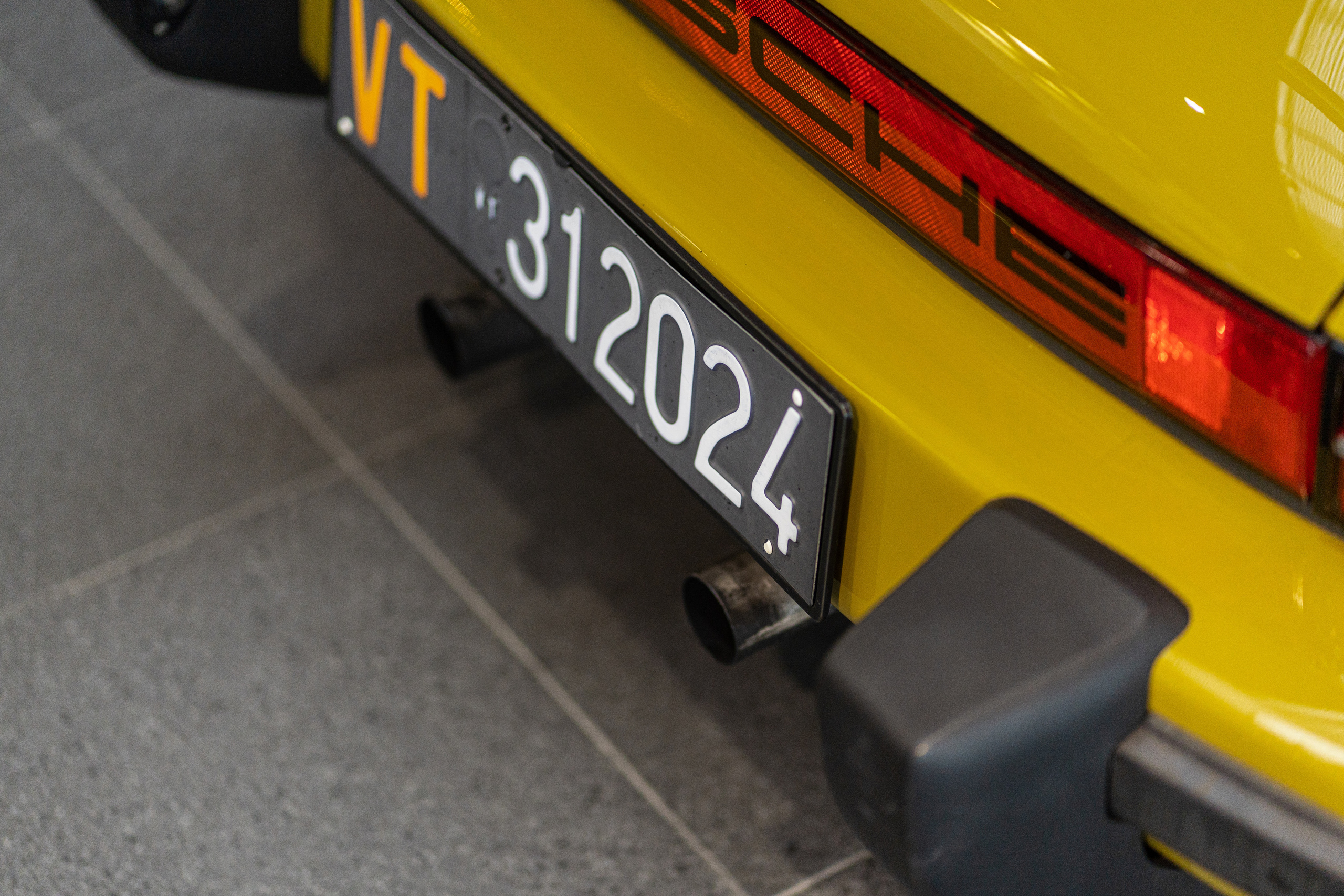 Porsche 911 Super Carrera Classic 930