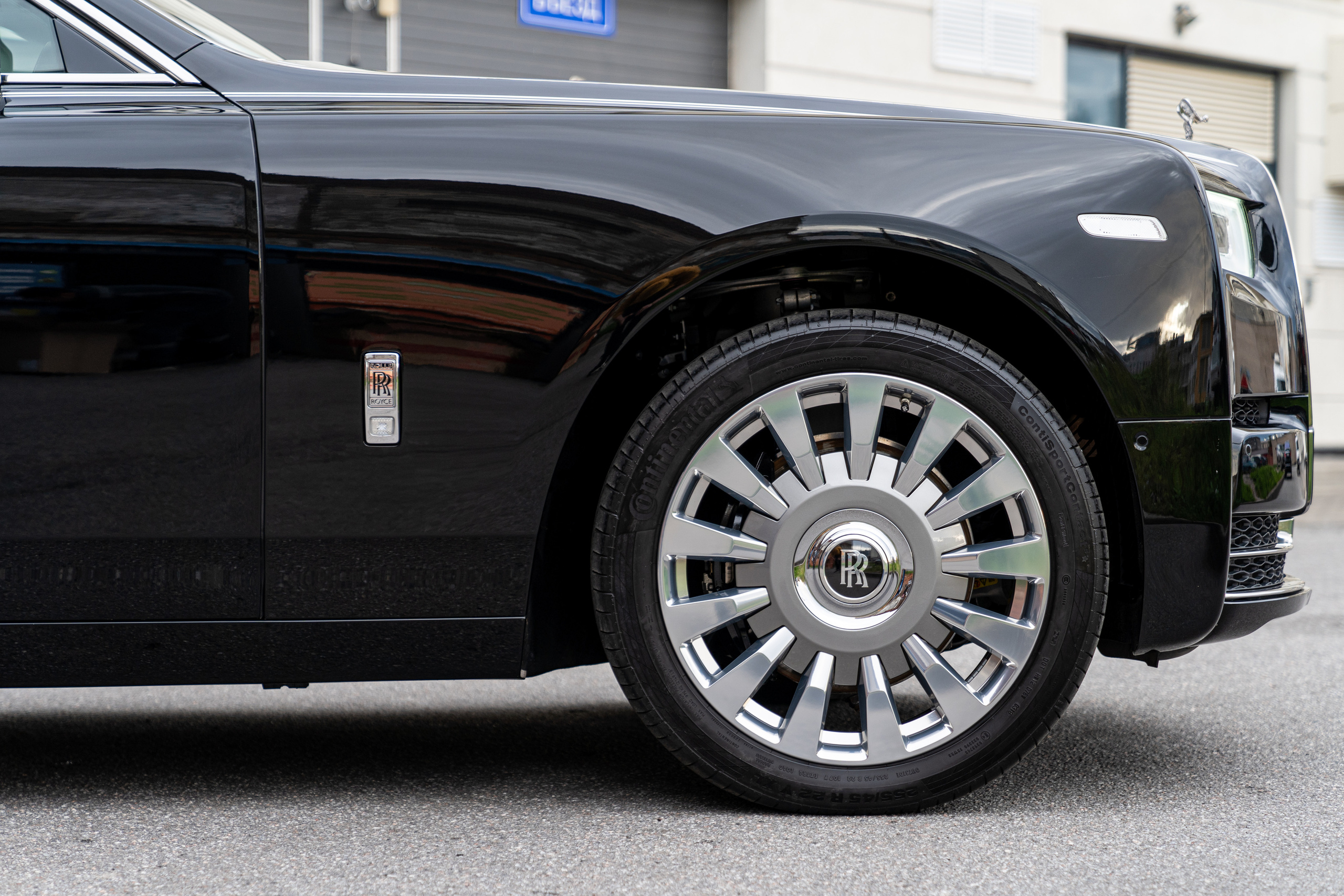 Rolls-Royce Phantom VIII [SWISSTOUCH]