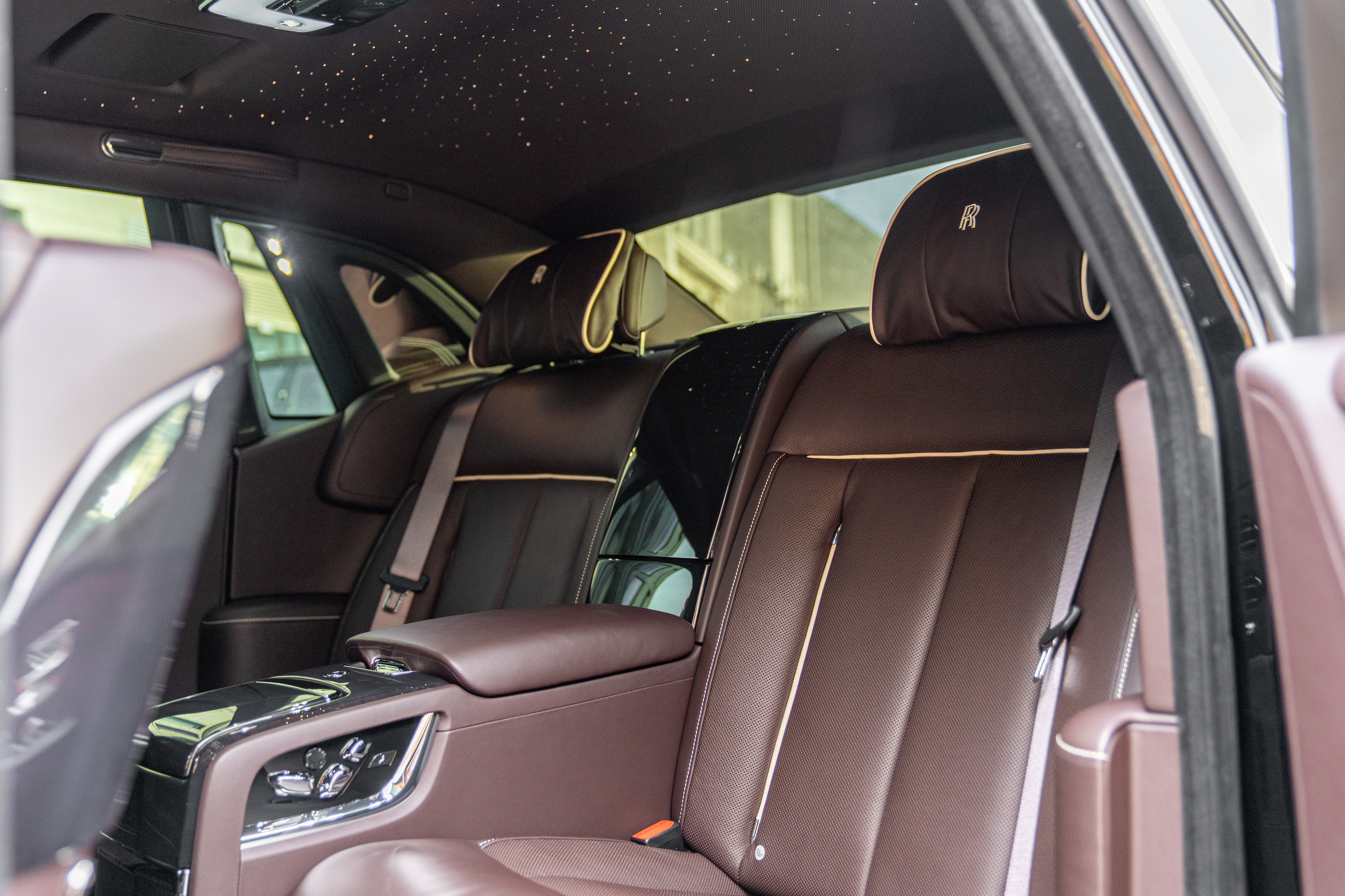 Rolls-Royce Phantom VIII [SWISSTOUCH]