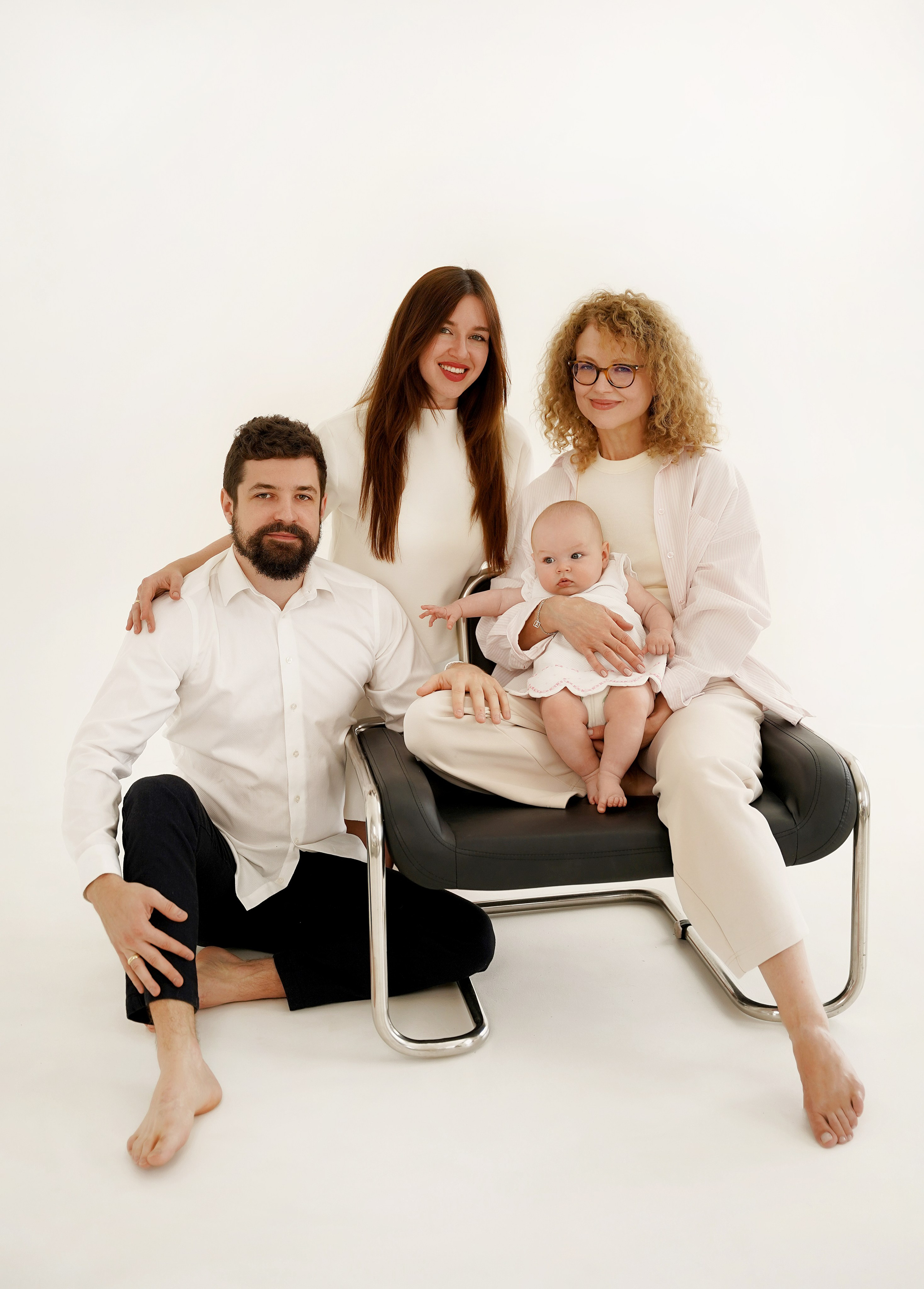 СЕМЕЙНЫЙ ПОРТРЕТ В СТУДИИ. Фотограф в Ялте Инна Найден. Детский и семейный фотограф