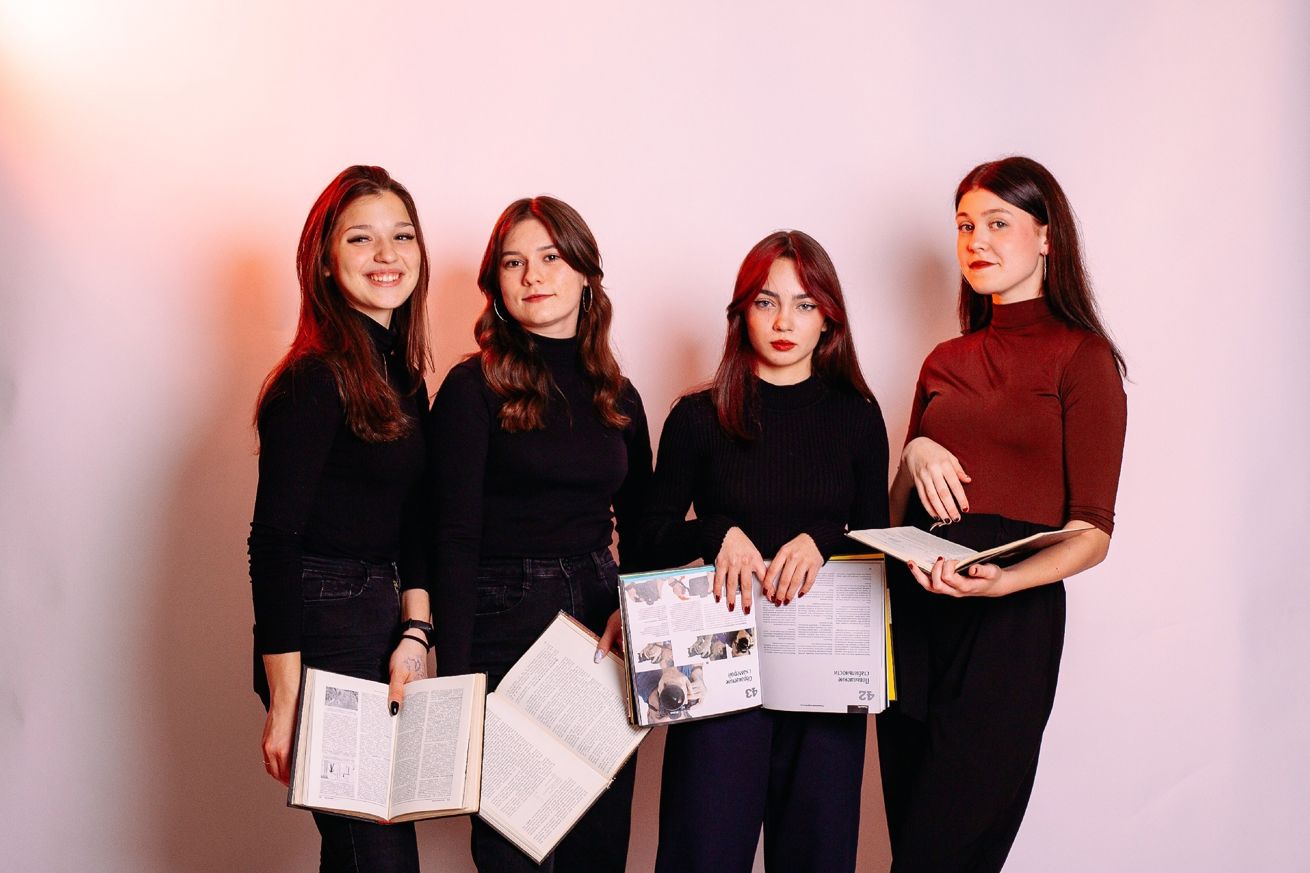 Средние и старшие классы (съемки в рамках выпускных альбомов). Фотограф Екатерина Головатюк, Железногорск Красноярского края