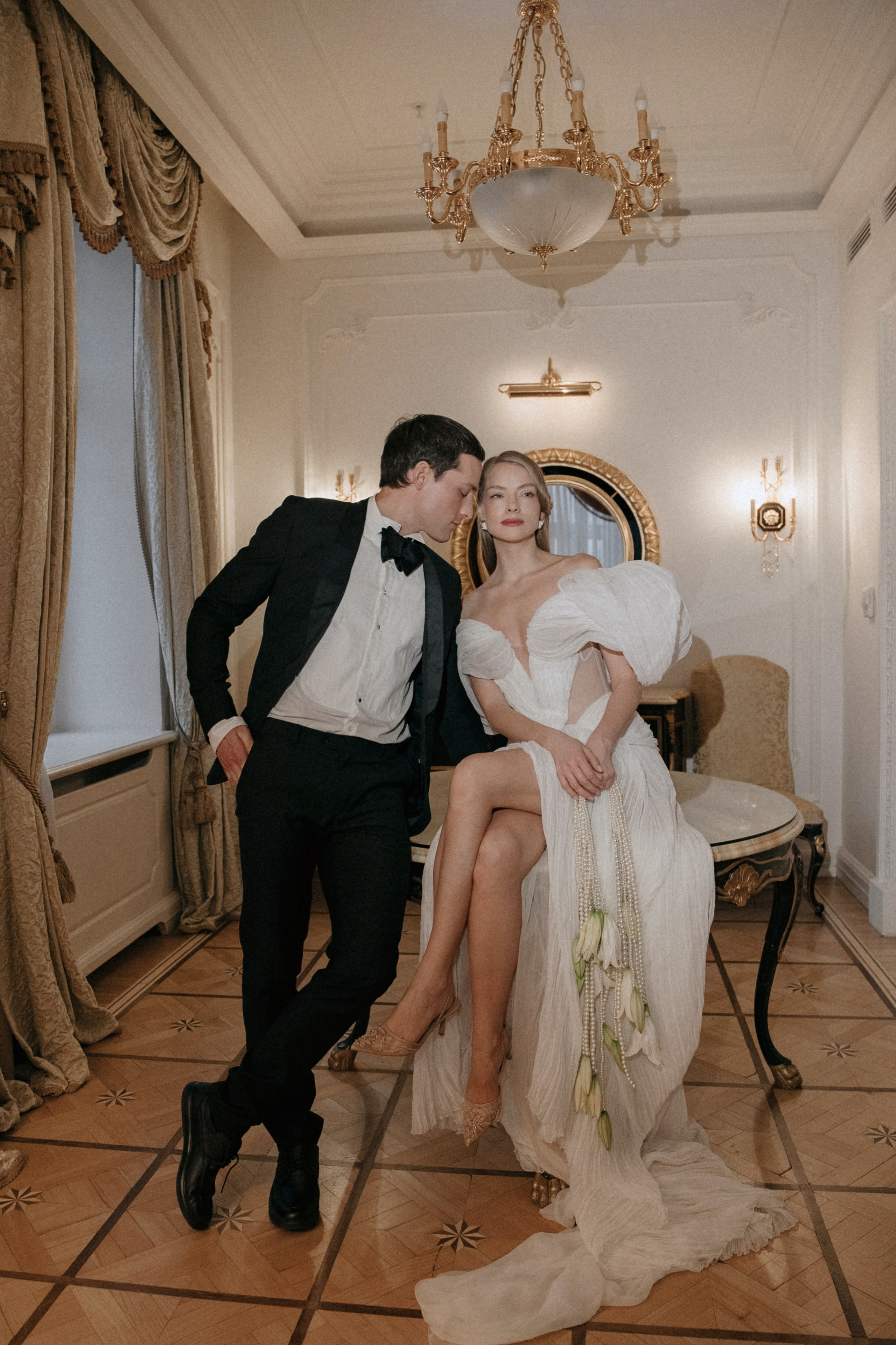 Свадебная фотосъемка в отеле Савой. Свадебный фотограф Москва