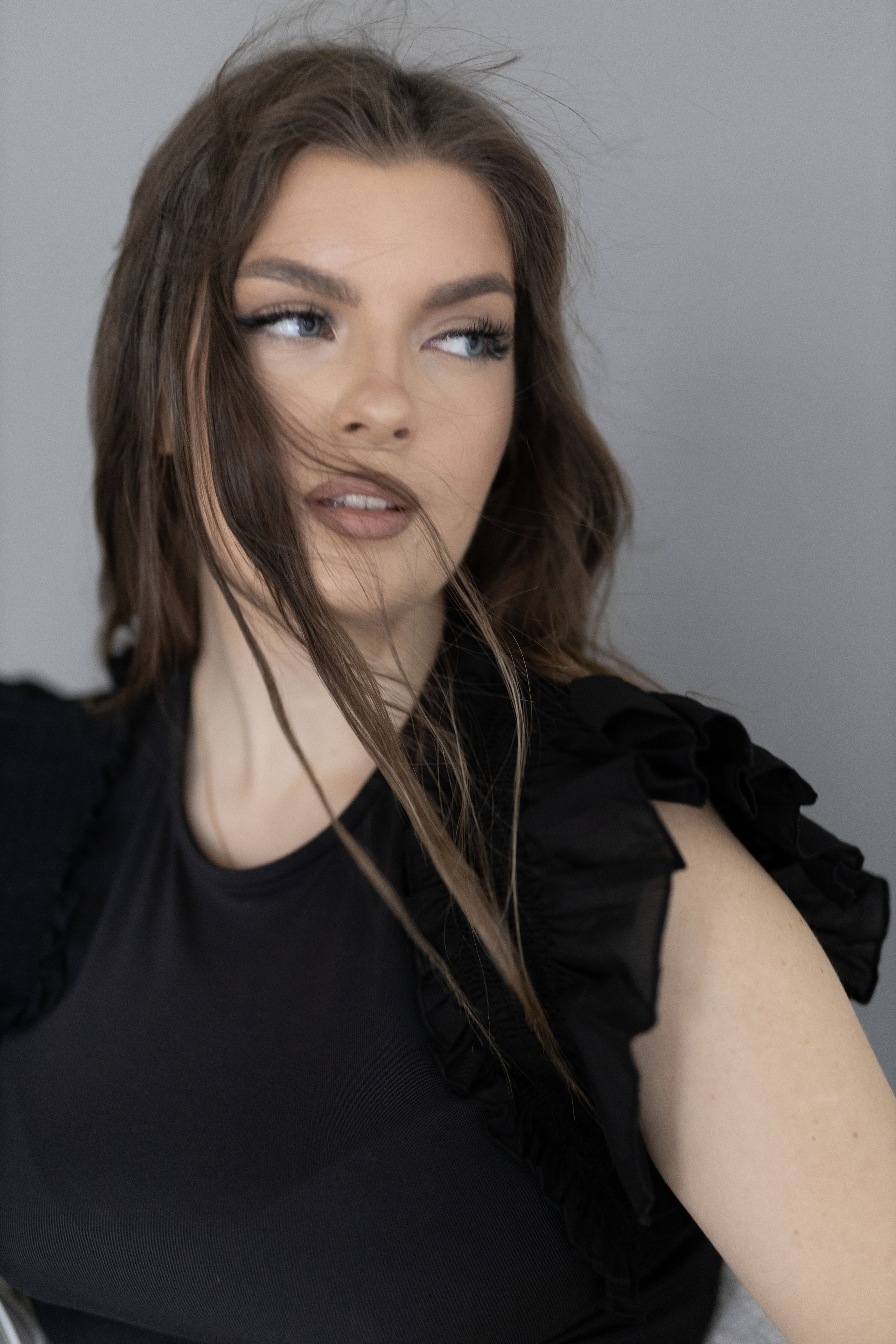 Яна. Главная