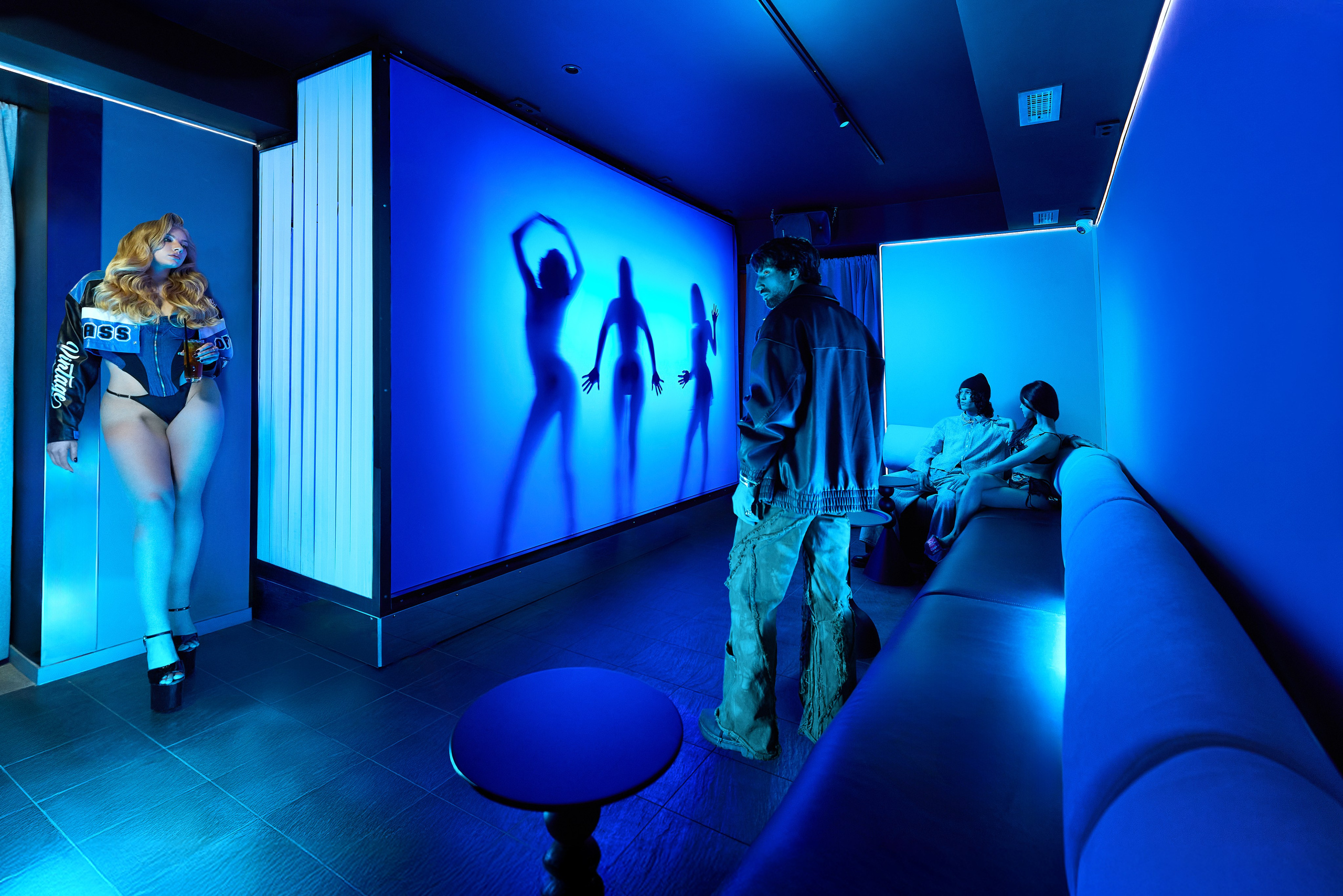 TENI. Святослав Лебедев | Рекламный фотограф — Коммерческая съемка, Арт-дирекшн, AI-интеграция