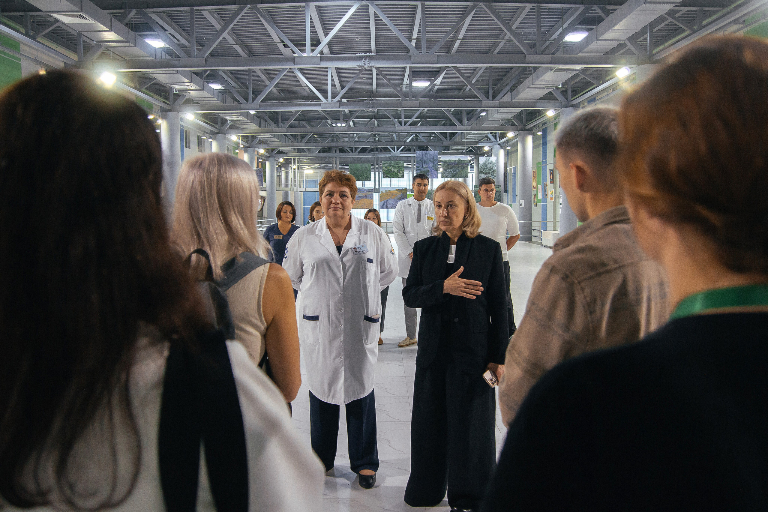 Экскурсия по РРЦ «Салют» для представителей Института советников по социальным изменениям. Фотограф в Уфе Субботина Виктория | Репортажные, индивидуальные фотосессии