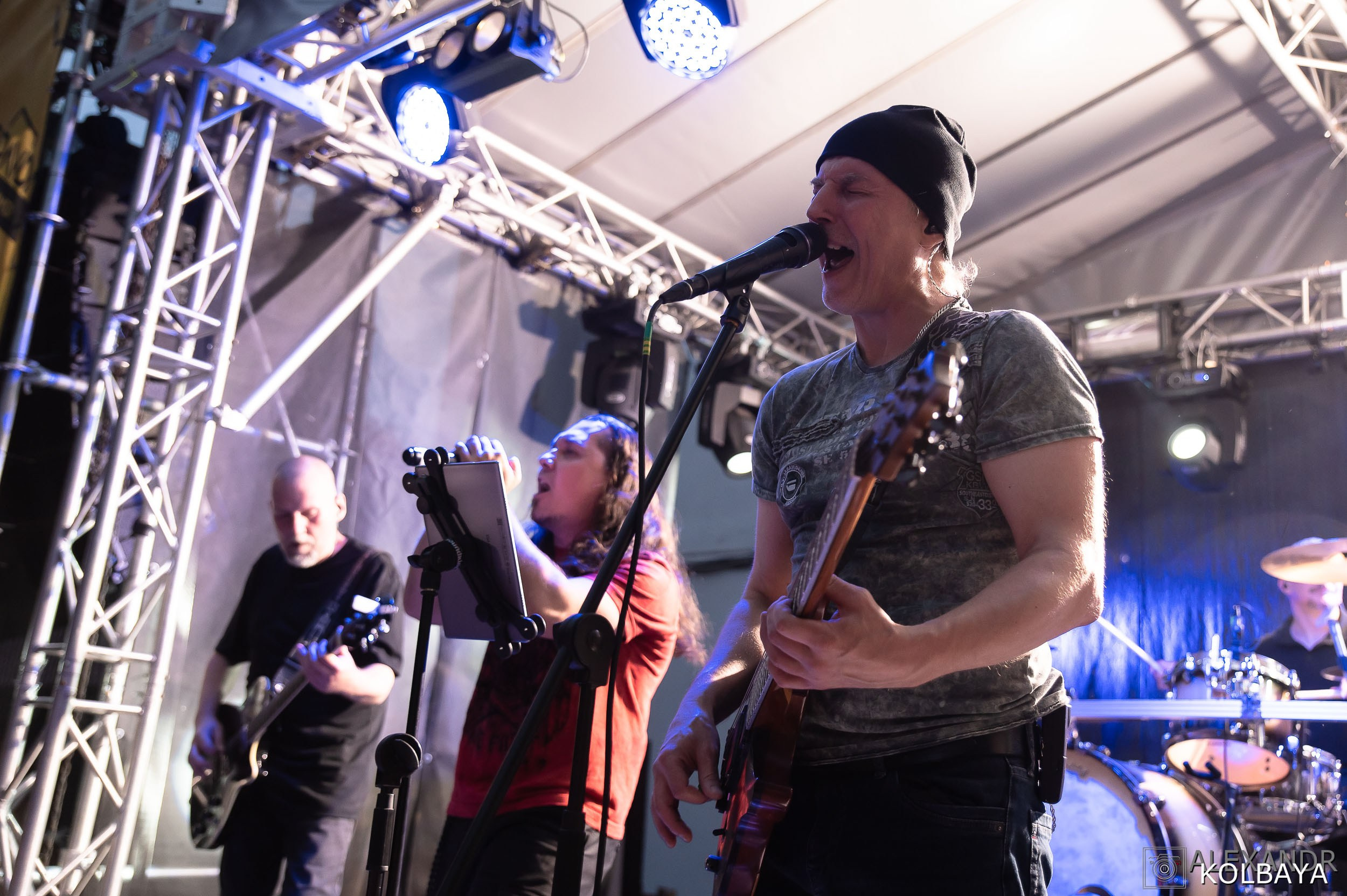 Фоторепортаж с мэшап концерта группы Черный Обелиск 4 июля 2024 года. Концертный и театральный репортажный фотограф в Москве Александр Колбая