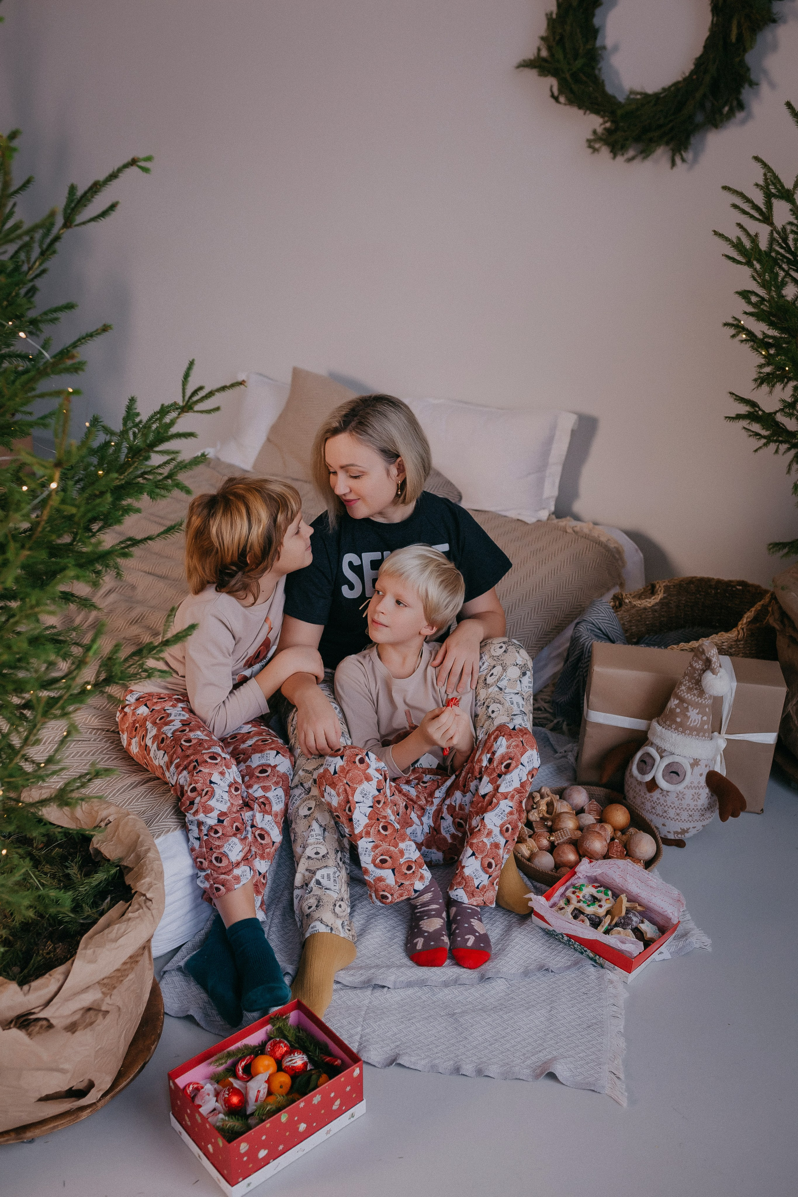 Женя и Лёша +4 Новогодняя. Семейный фотограф в Сургуте