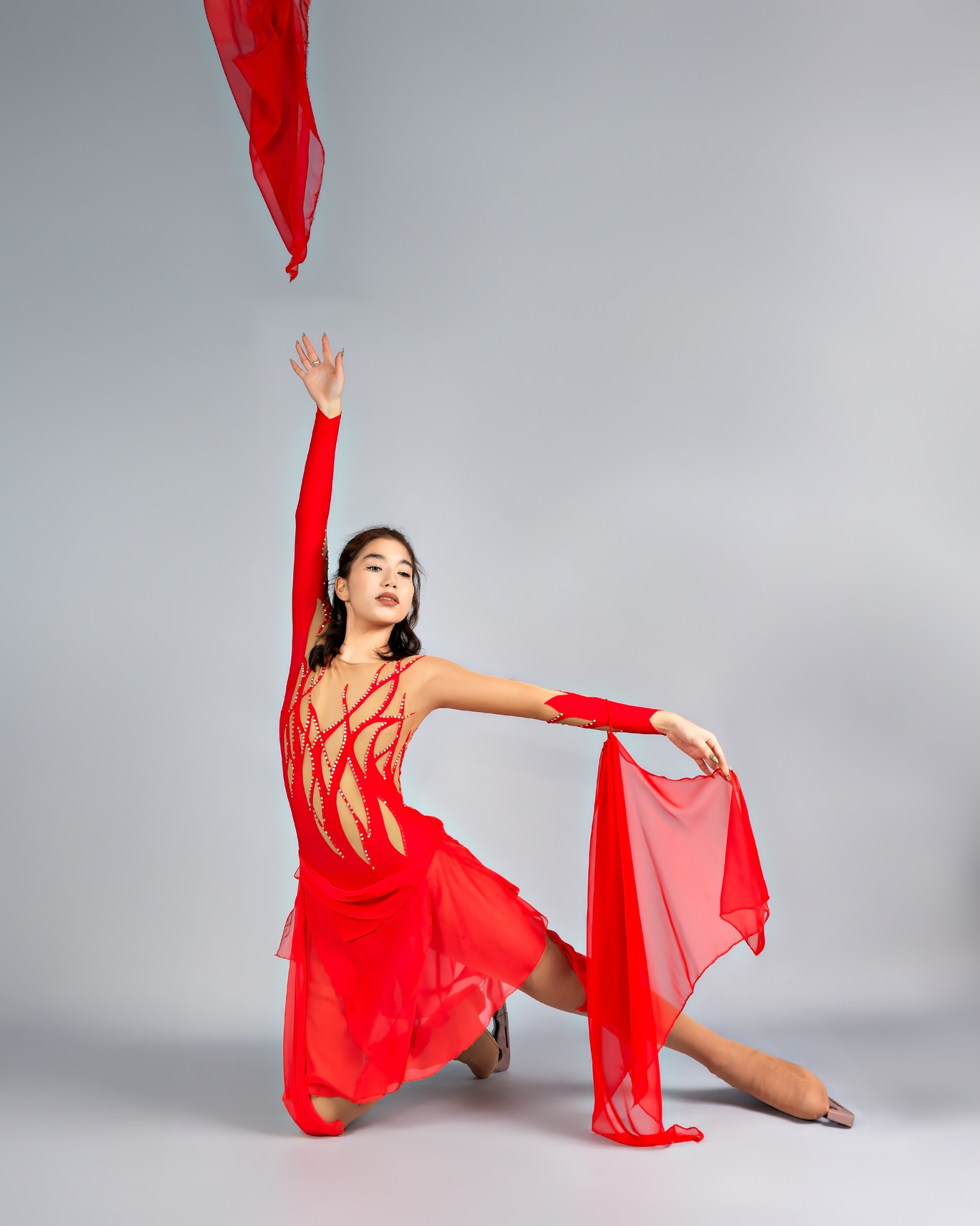 Съемка в костюмах. Выпускные альбомы и школьный фотограф в Подольске, Троицке, Щербинке, Москве и Московской области