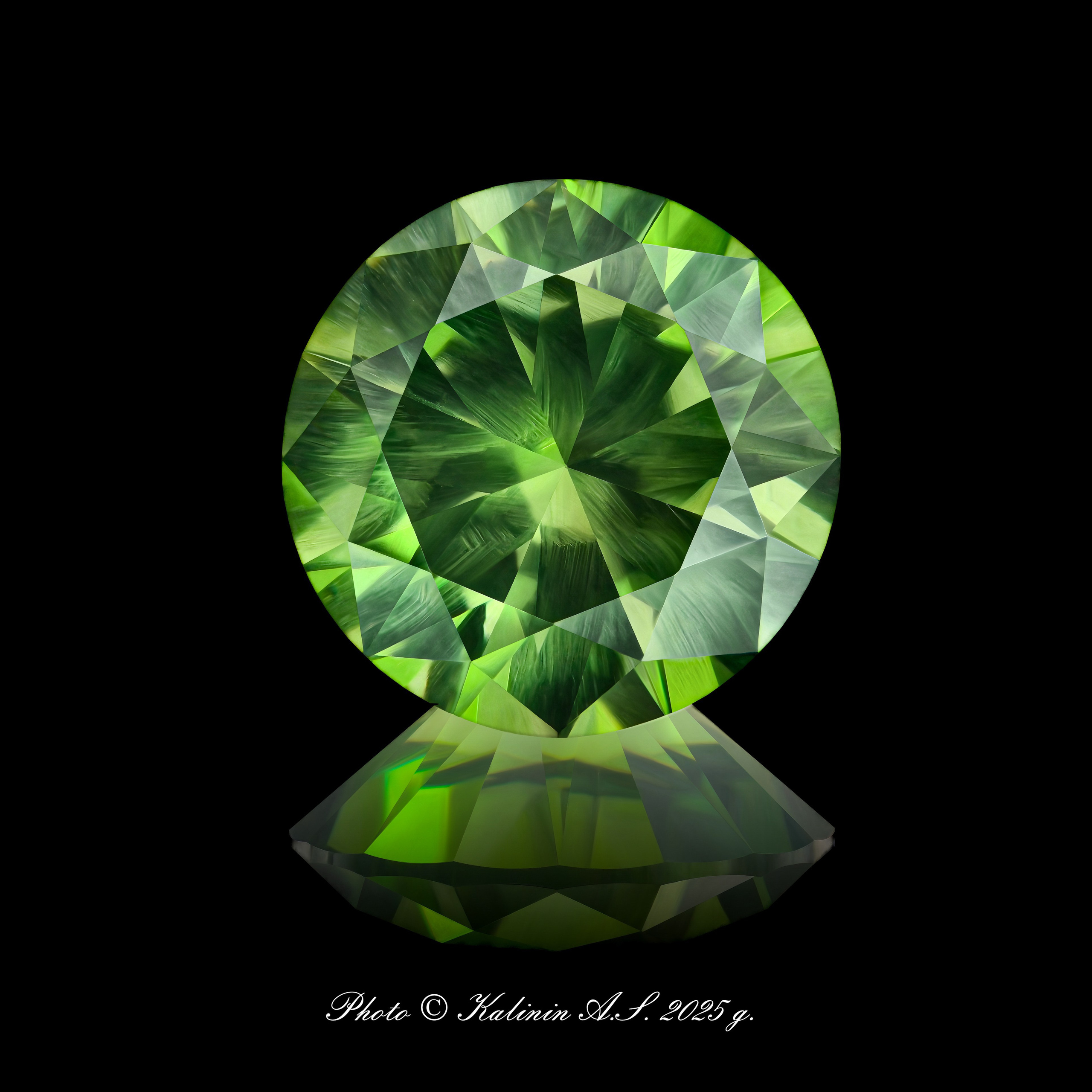 Профессиональная уникальная рекламная фотосъёмка драгоценных в Москве  тел +7 966-003-13-07. Высококачественная профессиональная рекламная фотосъёмка ювелирных украшений, драгоценных камней в Москве. Обучение, консультация