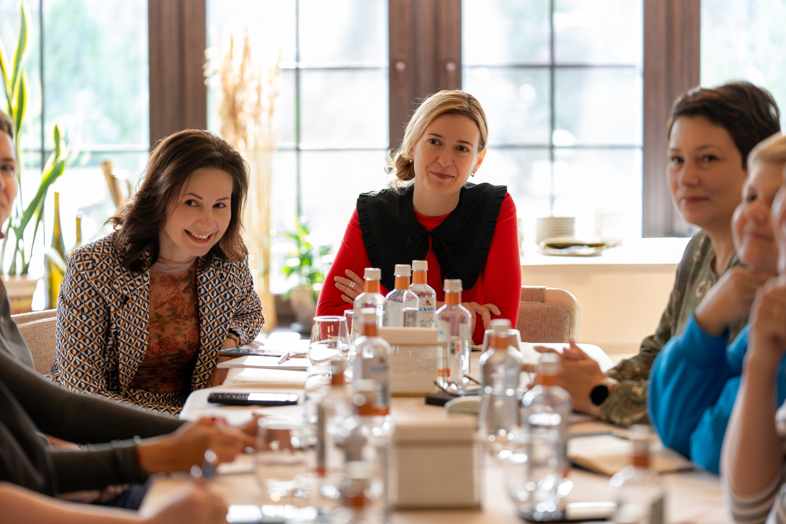 Литературная мастерская с Ольгой Шутовой в «Винотеррии». Репортажный фотограф в Красной Поляне и Сочи Павлюченко Екатерина