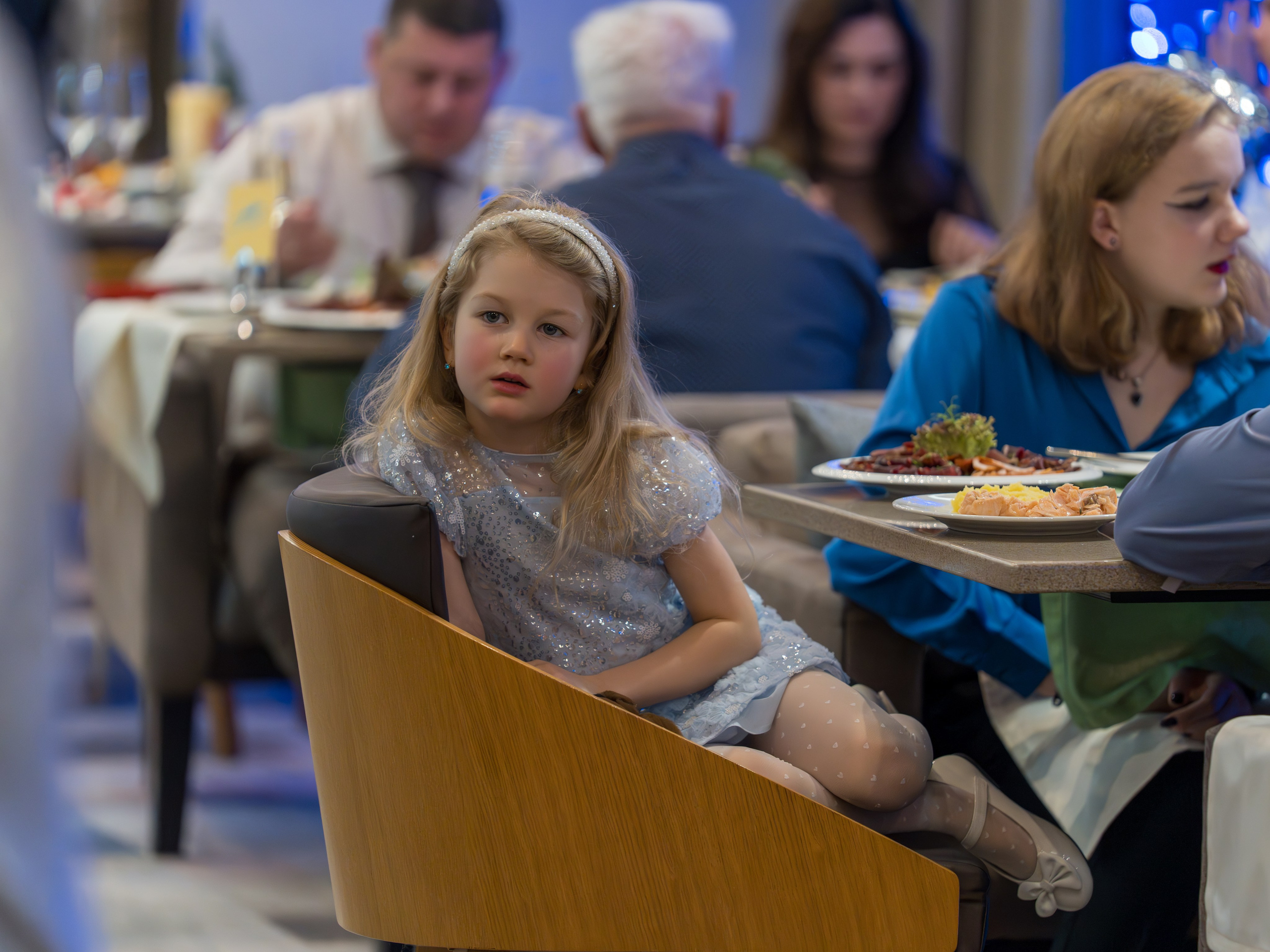 Новый год 2024 в ресторане Эрбелия. Репортажный фотограф в Красной Поляне и Сочи Павлюченко Екатерина