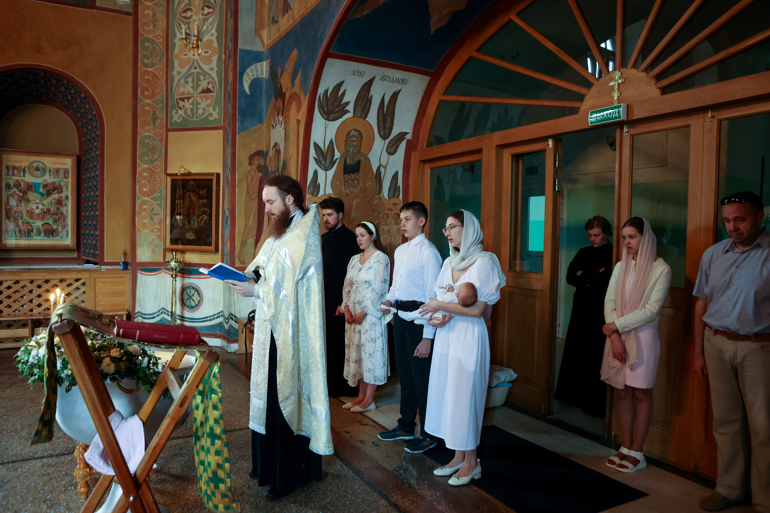 Крещение, Свято-Троицкая Сергиева Лавра. Фотограф новорожденных. Детский и семейный фотограф Марьяна Юдина