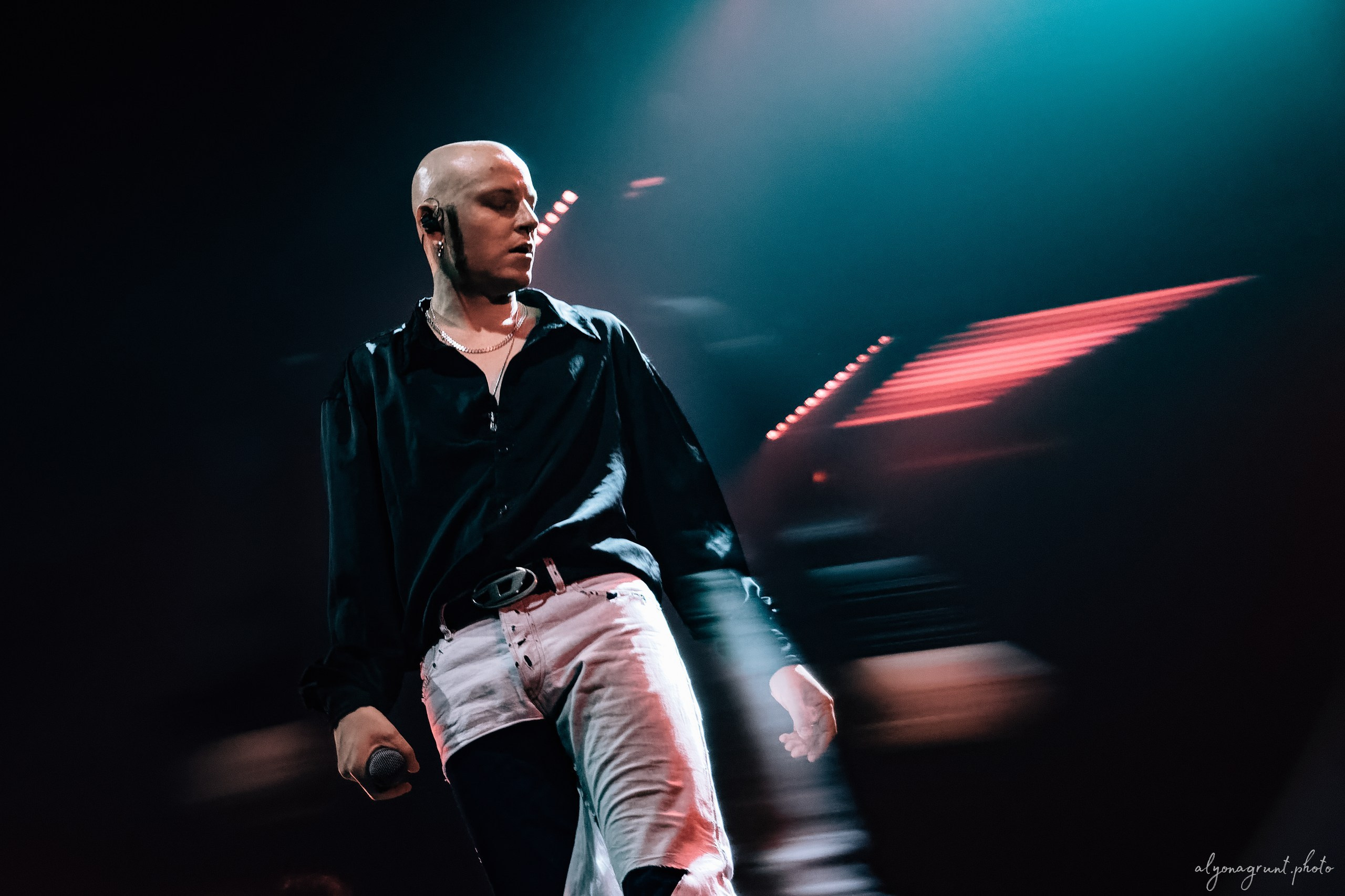 Ravanna, фоторепортаж, СПб, Aurora Concert Hall, 21.11.2025. Алена Адрианова: фотограф в Санкт-Петербурге