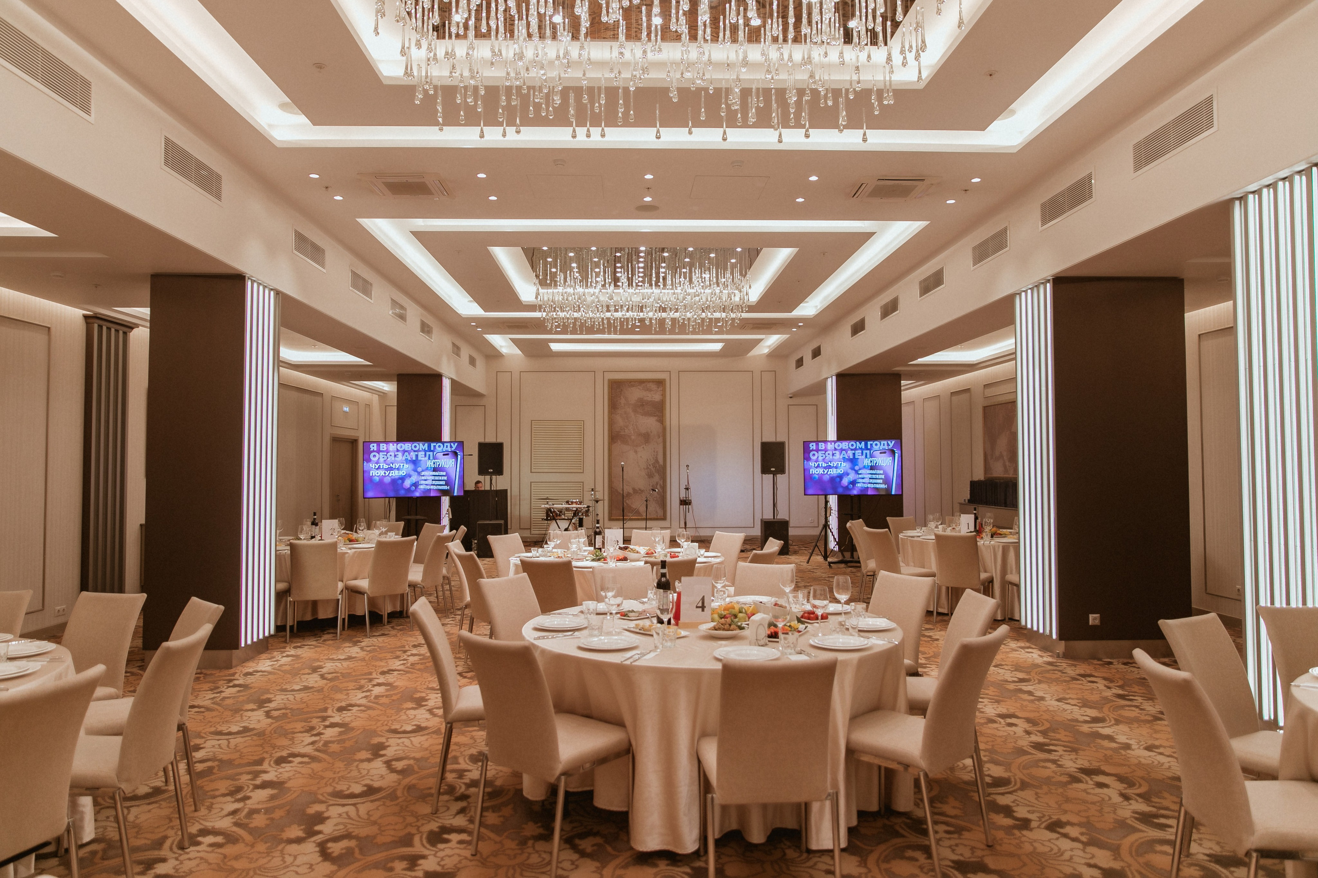 Фотограф на корпоратив. Фотограф, видеограф на свадьбу в Москве Никита Назаров