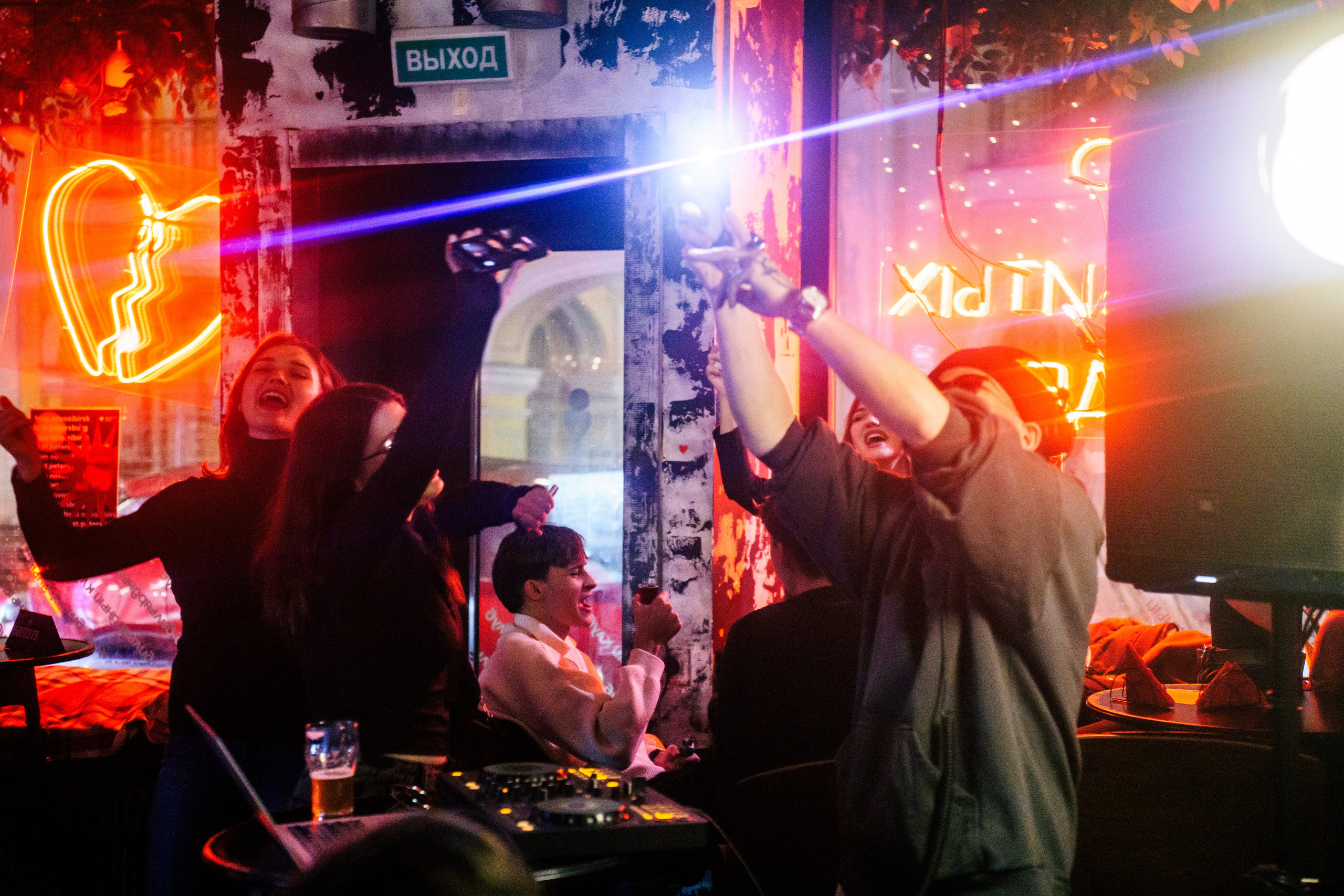 From NSK to SPB. Dj Enott. Концертный и репортажный фотограф в Санкт-Петербурге Слава Пахомов