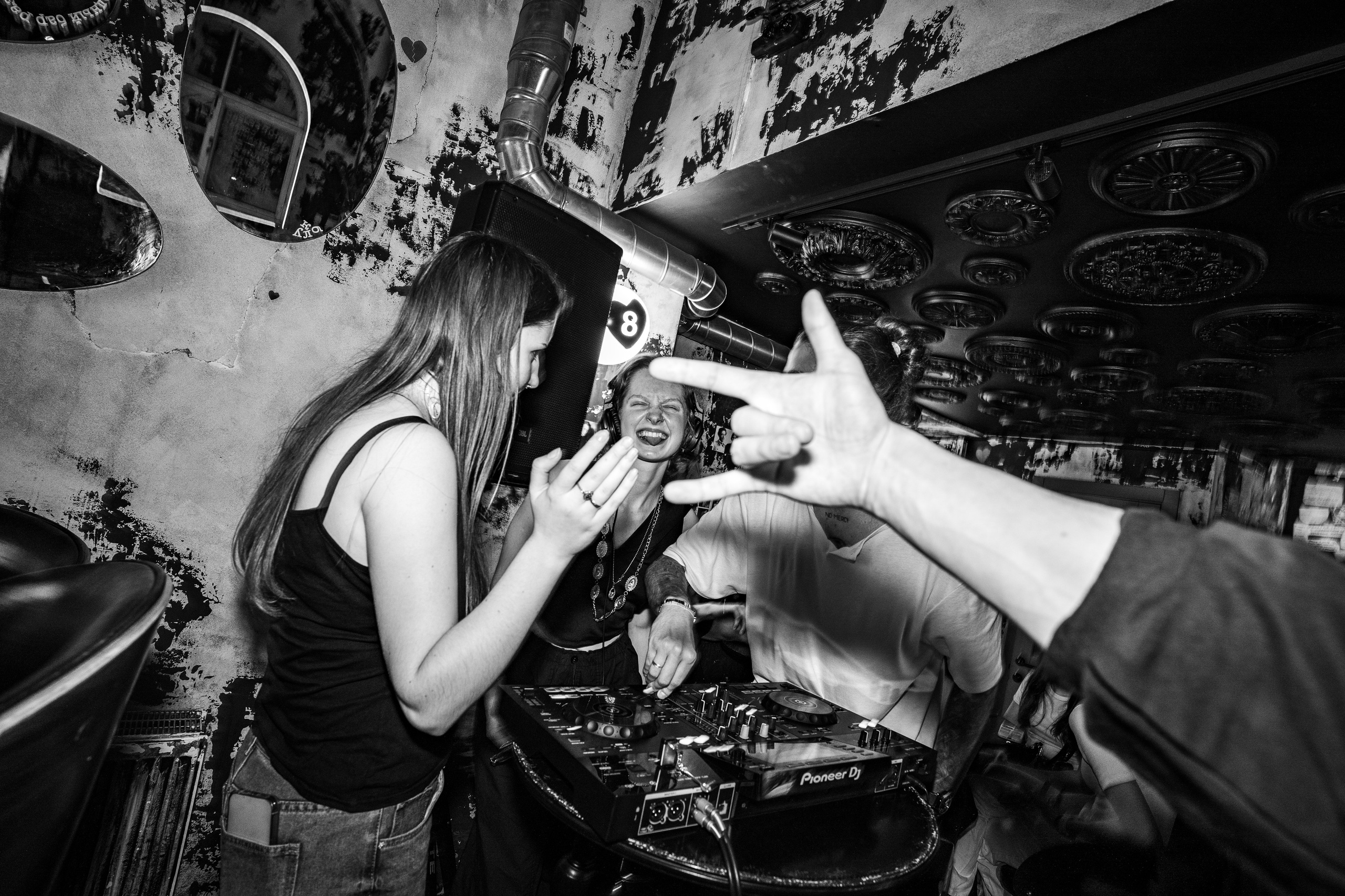 Бар разбитых сердец. DJ Guitacidelli. Концертный и репортажный фотограф в Санкт-Петербурге Слава Пахомов