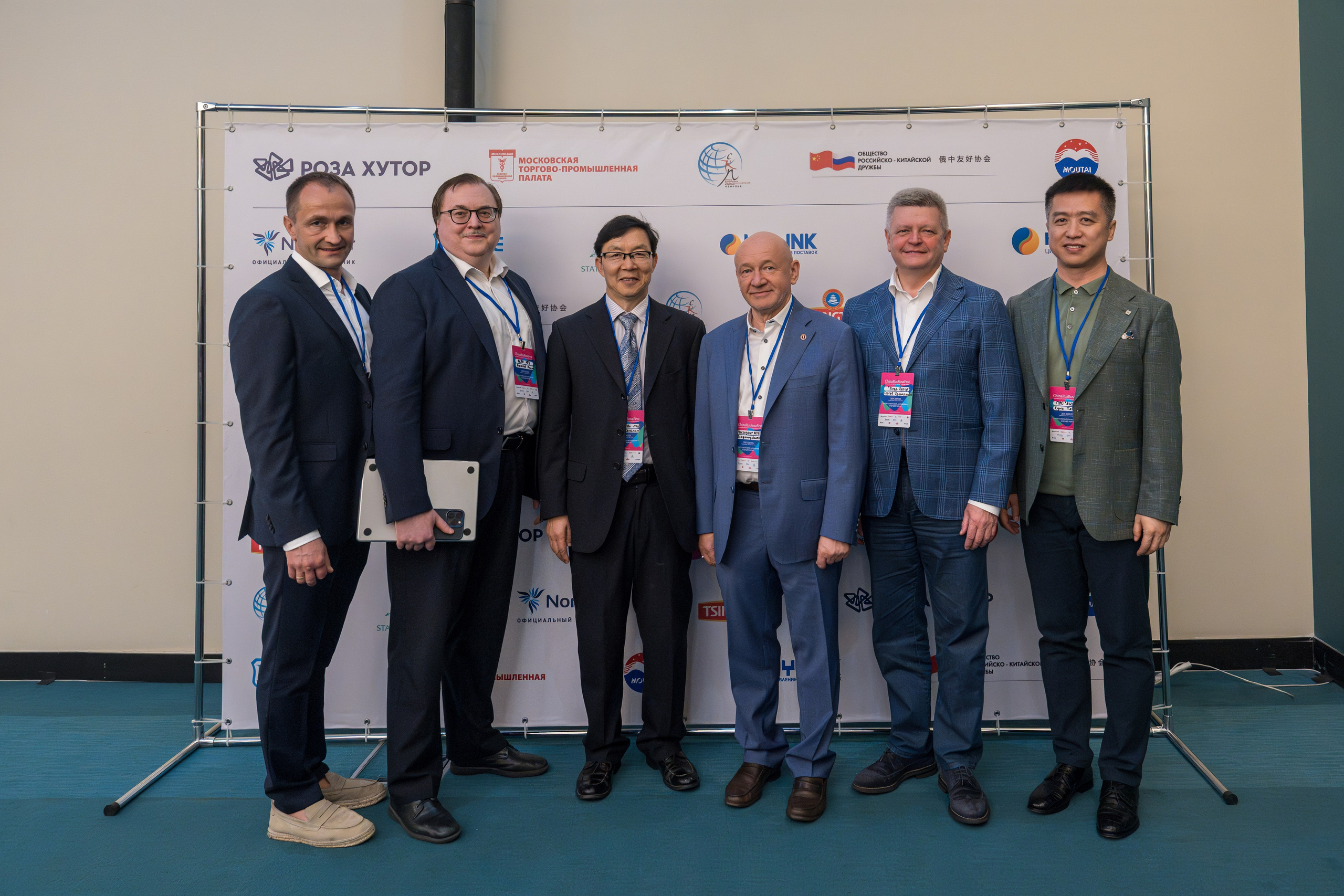 ChinaRosaFest 2024. Репортажный фотограф в Красной Поляне и Сочи Павлюченко Екатерина