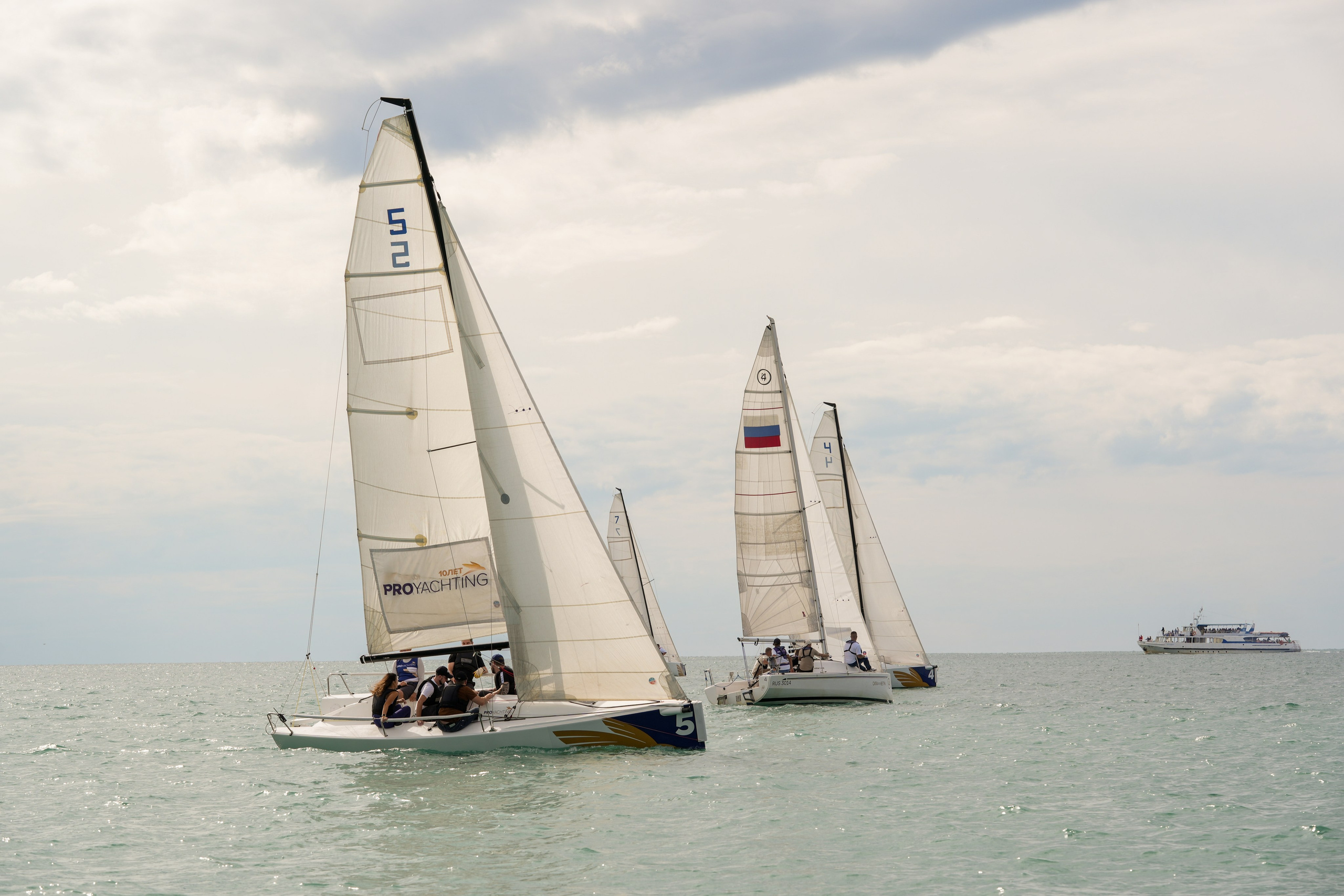 Яхтенная регата для компании Агрегатка. Репортажный фотограф в Красной Поляне и Сочи Павлюченко Екатерина
