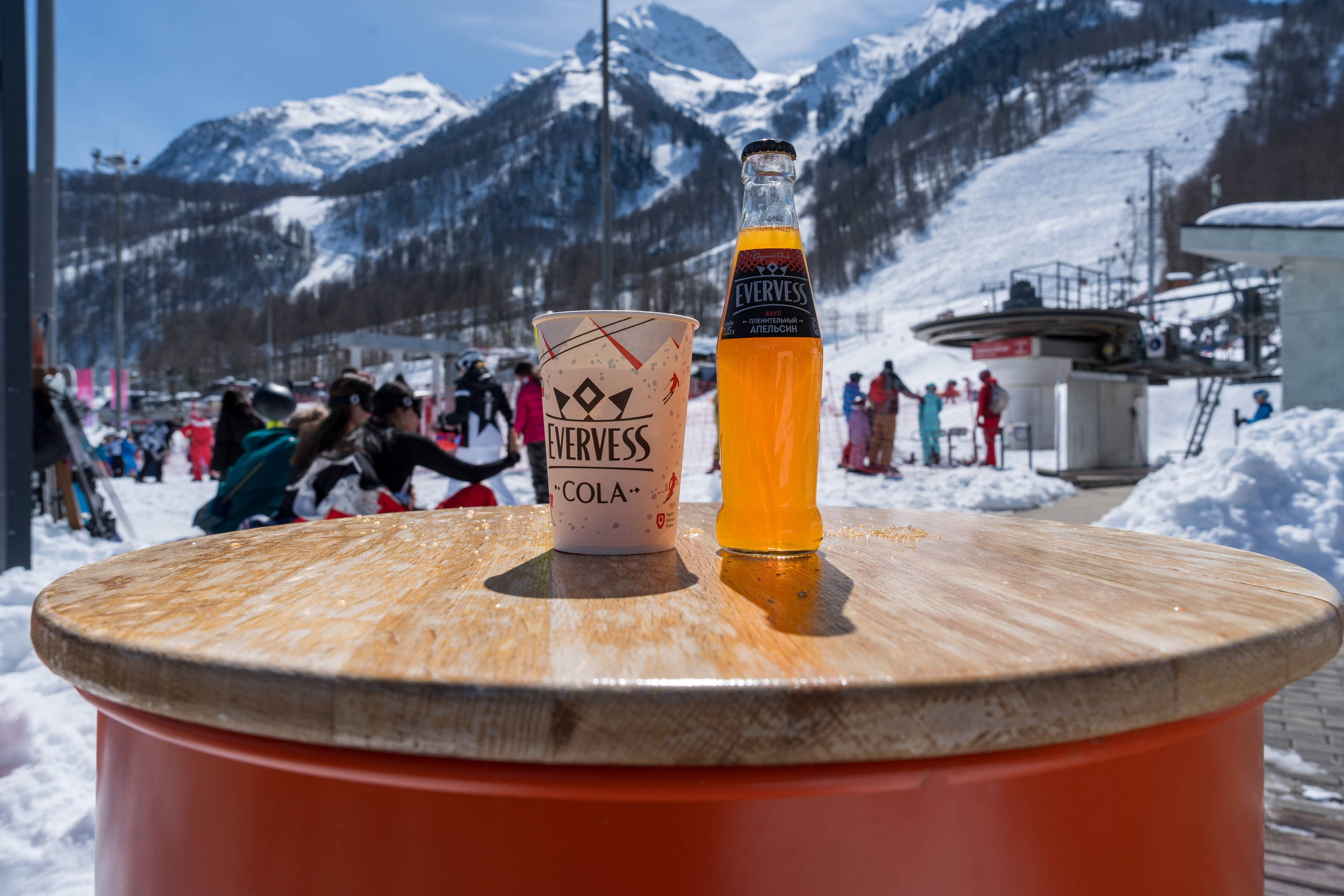 Компания «EVERVESS»: отчет с точек продаж на курортах Красной Поляны. Репортажный фотограф в Красной Поляне и Сочи Павлюченко Екатерина