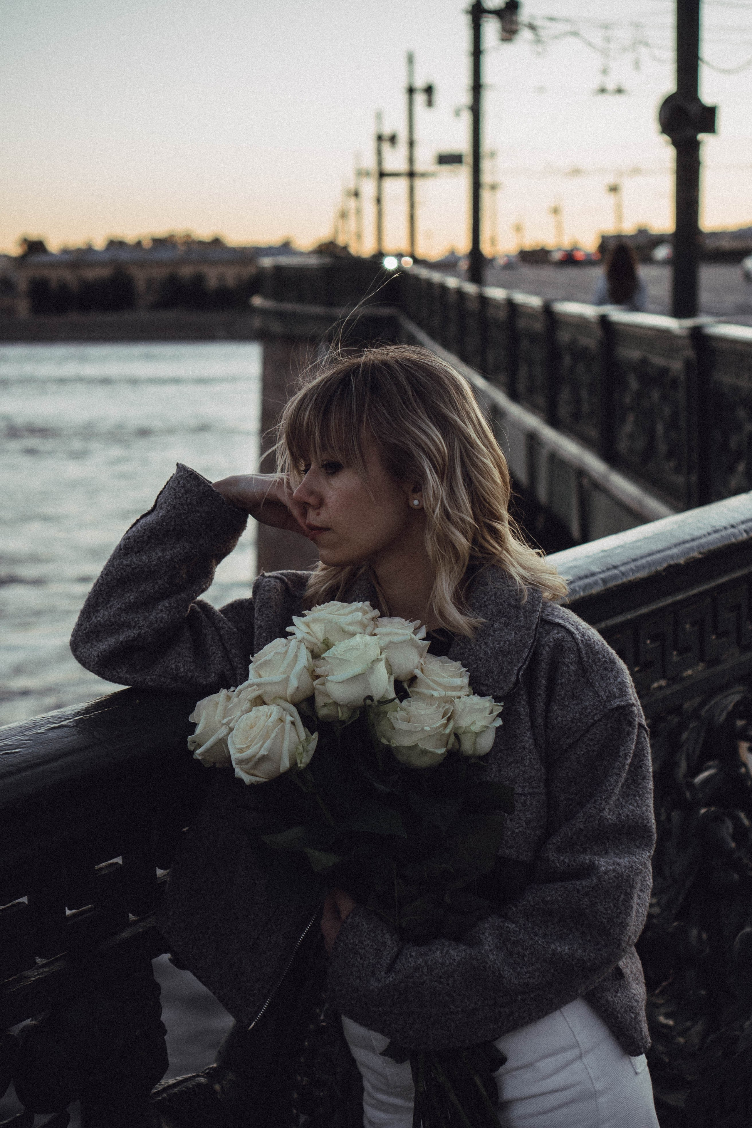 ПРОГУЛКА ПО ГОРОДУ В БЕЛЫЕ НОЧИ (другой вариант). Профессиональный фотограф, Санкт-Петербург — Виктория Богомолова