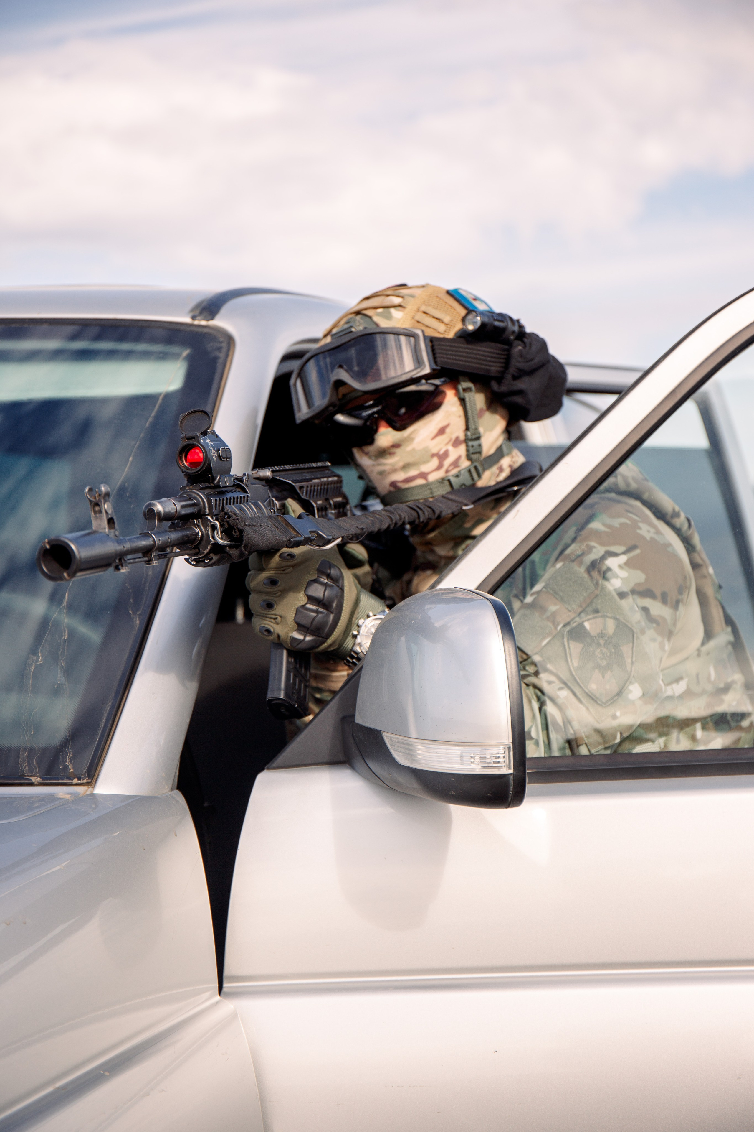 Поле. Для тех, кто не ждёт удачи, а создаёт её. Каждая фотосессия — это твой момент, твой стиль, твой успех. 📸