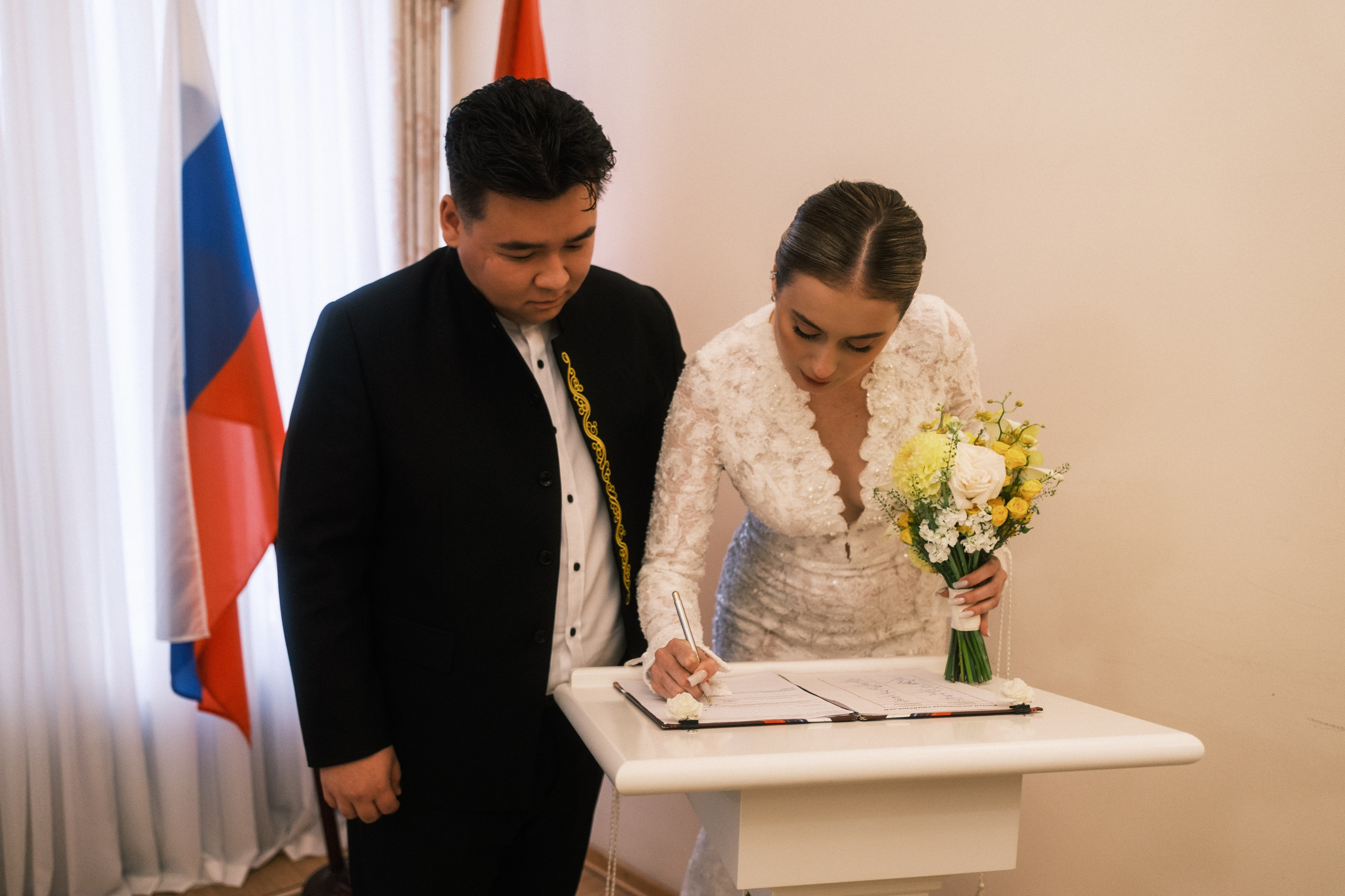 2.09.2026. Свадебный и парный фотограф Иван в Санкт-Петербурге | Профессиональная фотосъёмка