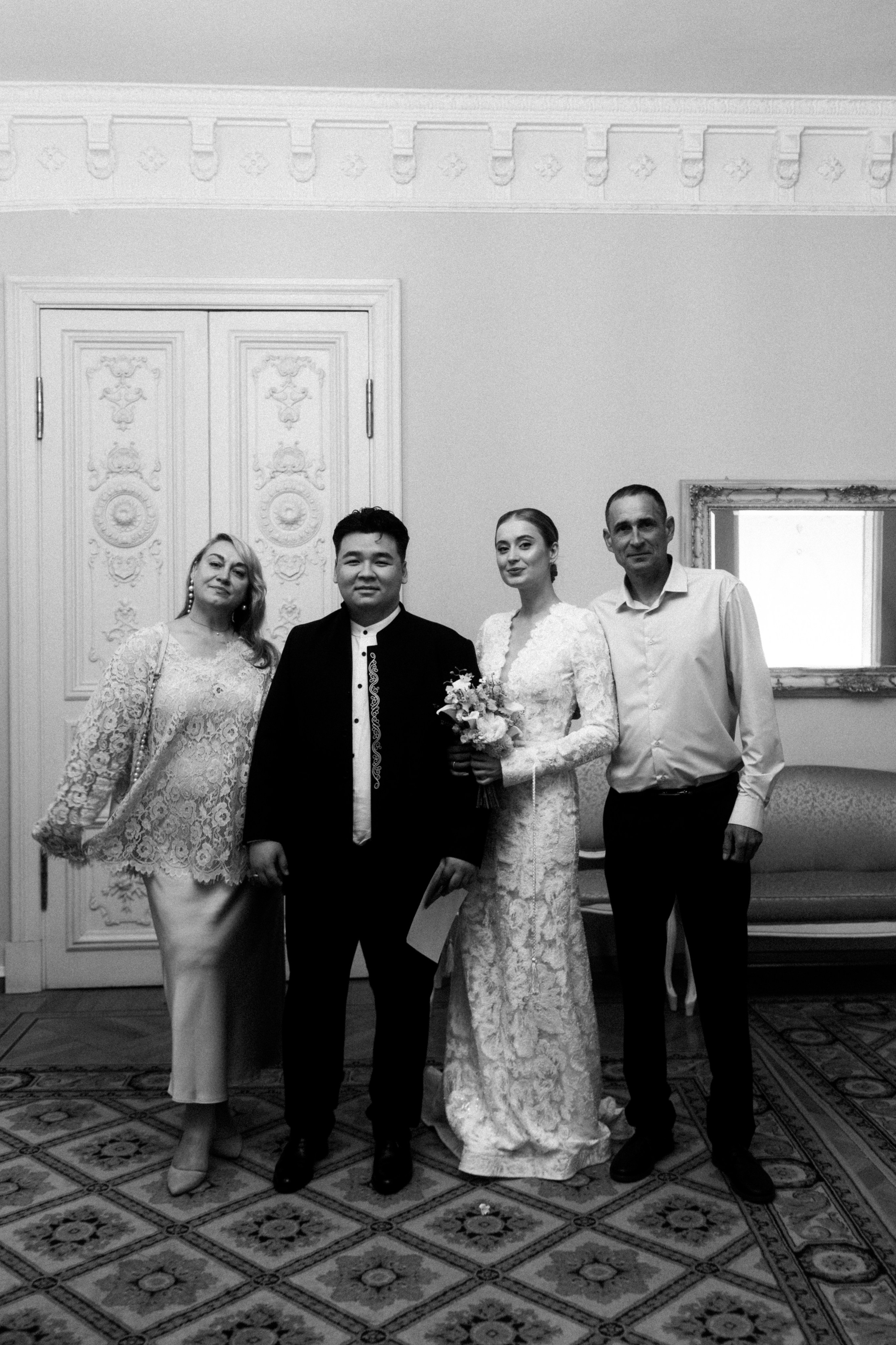 2.09.2026. Свадебный и парный фотограф Иван в Санкт-Петербурге | Профессиональная фотосъёмка