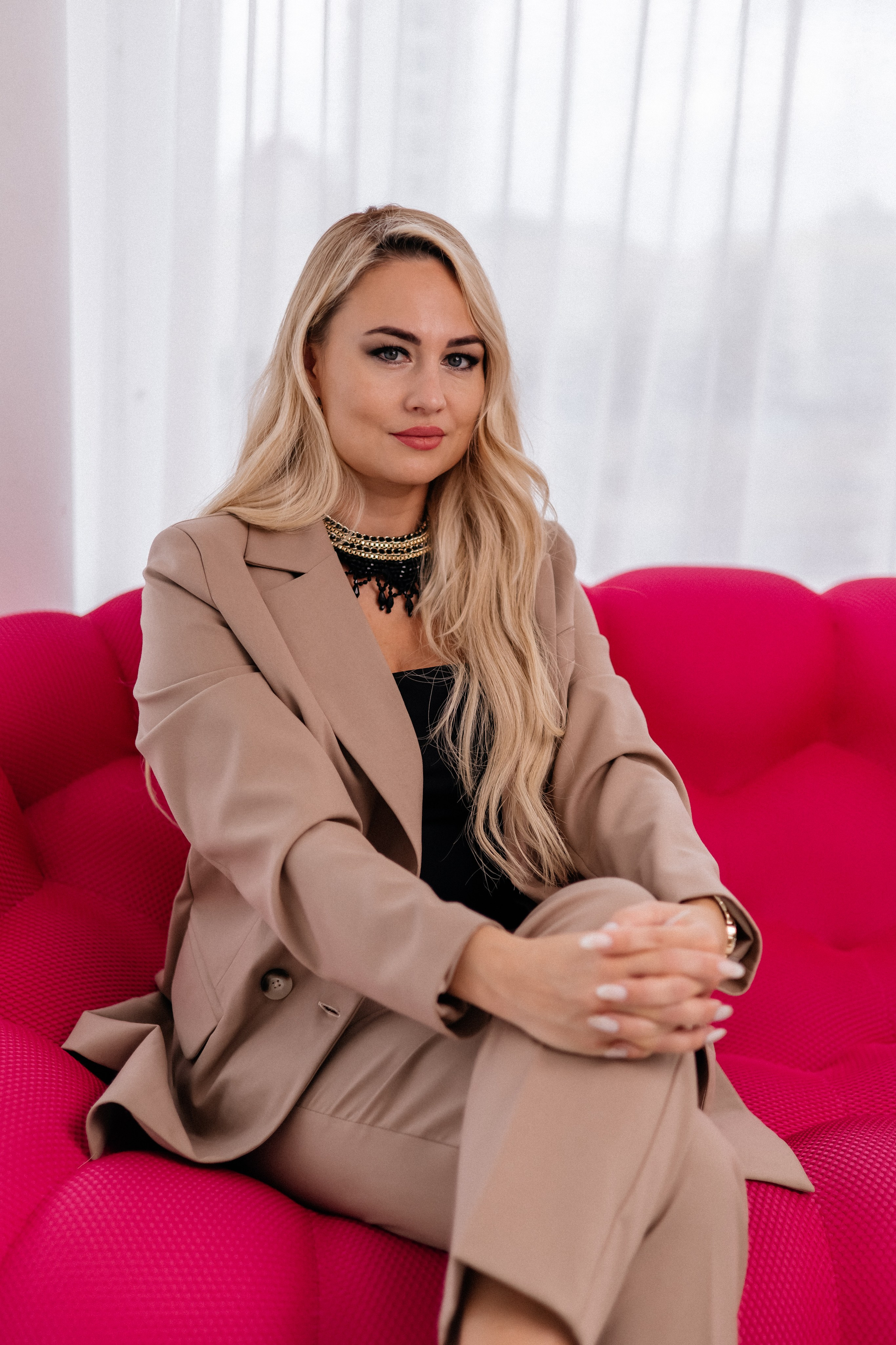 Мастера по наращиванию волос. Светлана Ванцлав — фотограф Минск, Беларусь