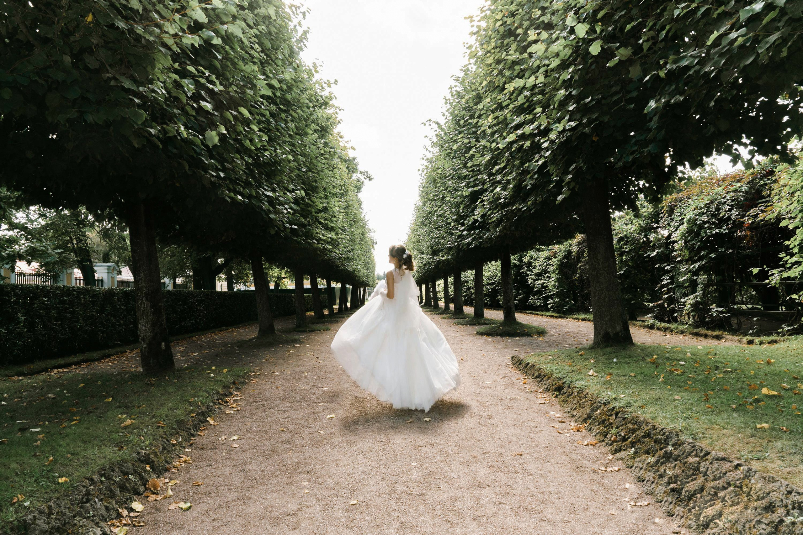 Регистрация в Петергофе, прогулка на метеоре. Елизавета и Роман. Свадебный, семейный и контент фотограф в Санкт- Петербурге Елена Грие