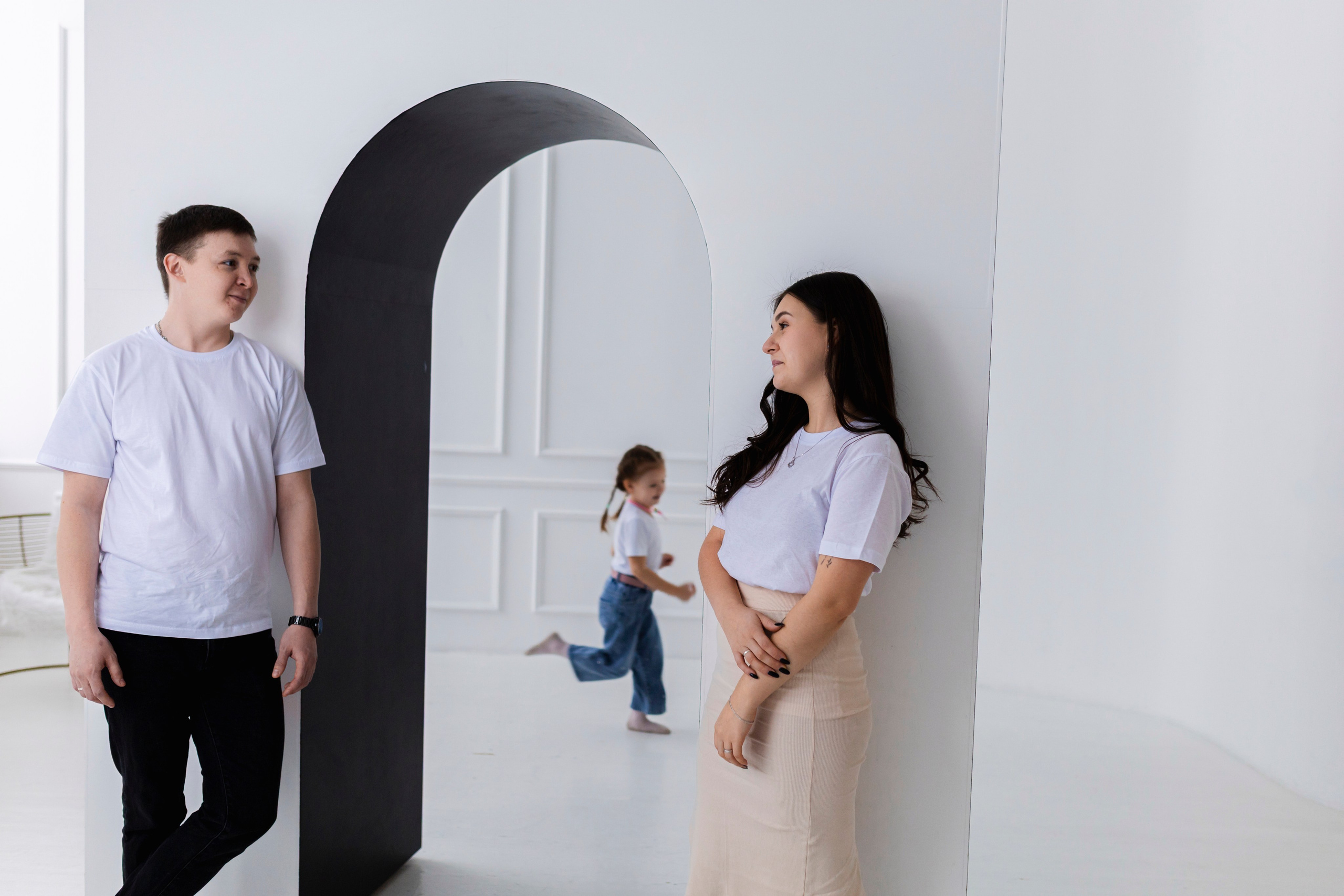 Фотосессия в студии для Дениса Ульяны и Киры. Фотограф Каримов Виктор