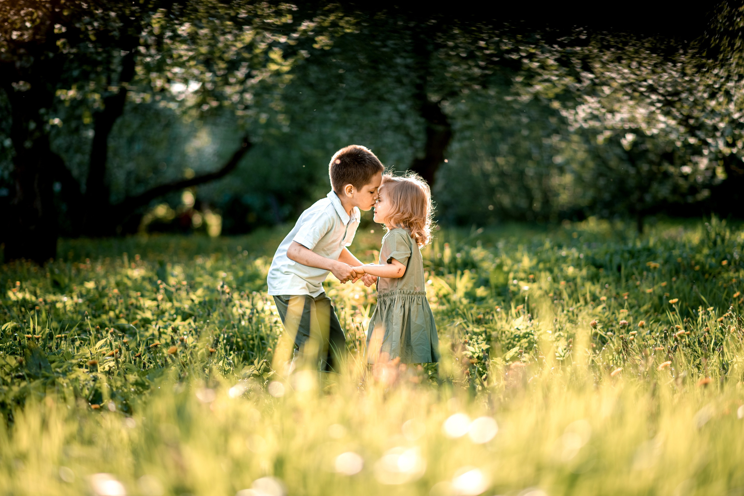 Семейная фотосессия в цветении. Ясная Поляна. Семейный и детский фотограф в Туле Светлана Воронкова