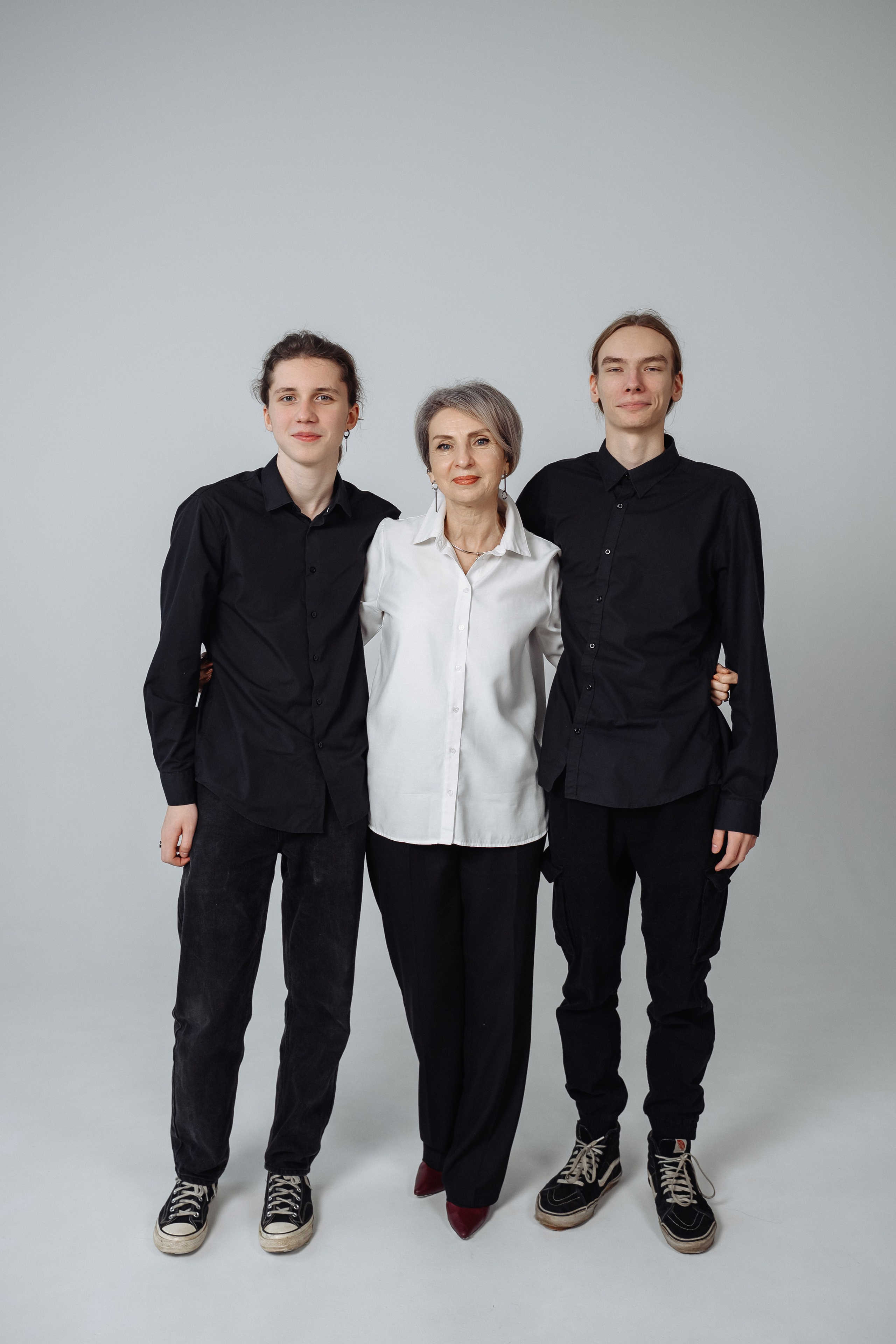 ВЫПУСКНИКИ 11 КЛАСС. МАРГАРИТА КУДРЯШОВА СВАДЕБНЫЙ И СЕМЕЙНЫЙ ФОТОГРАФ ТВЕРЬ МОСКВА