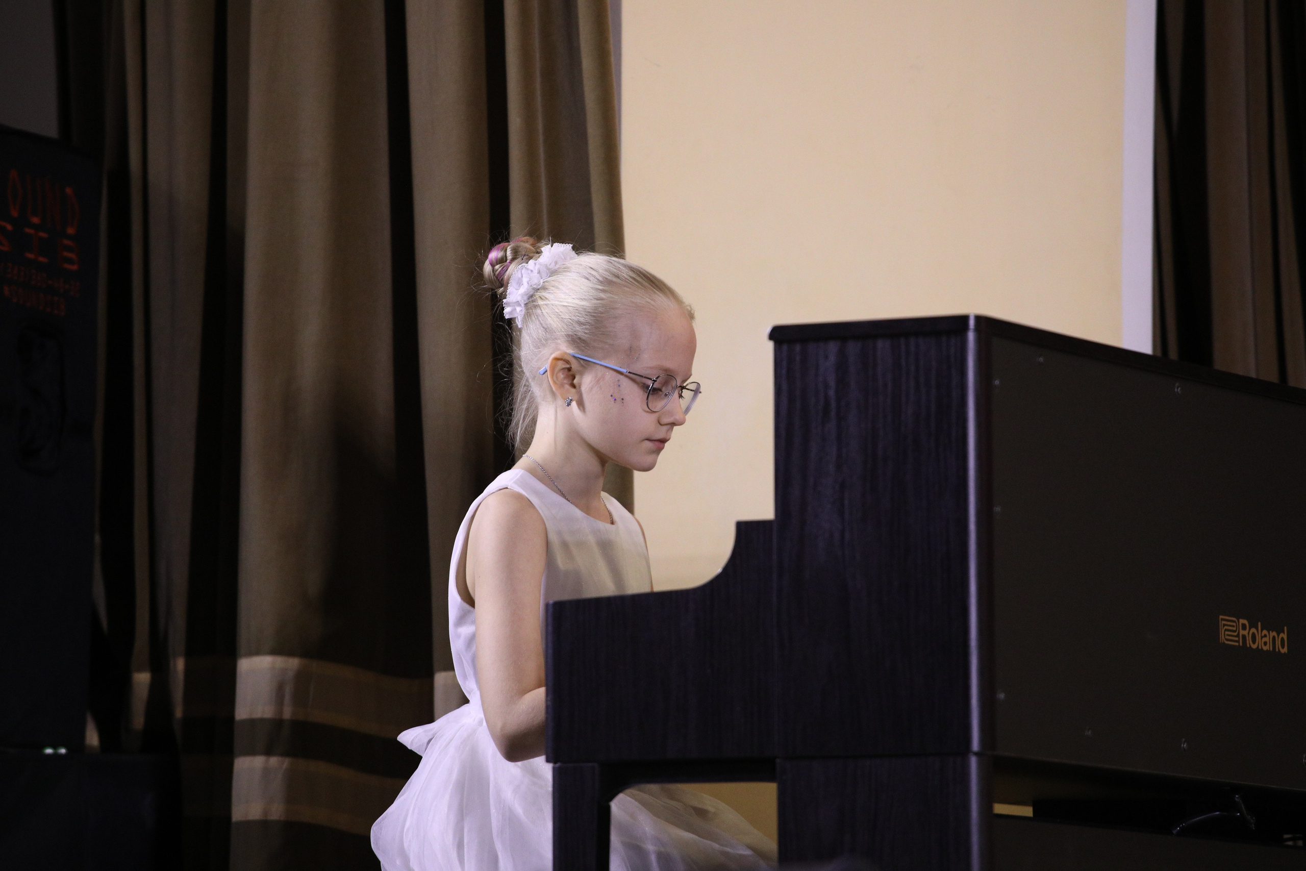 23 ноября, г. Новосибирск. Золотое яблочко